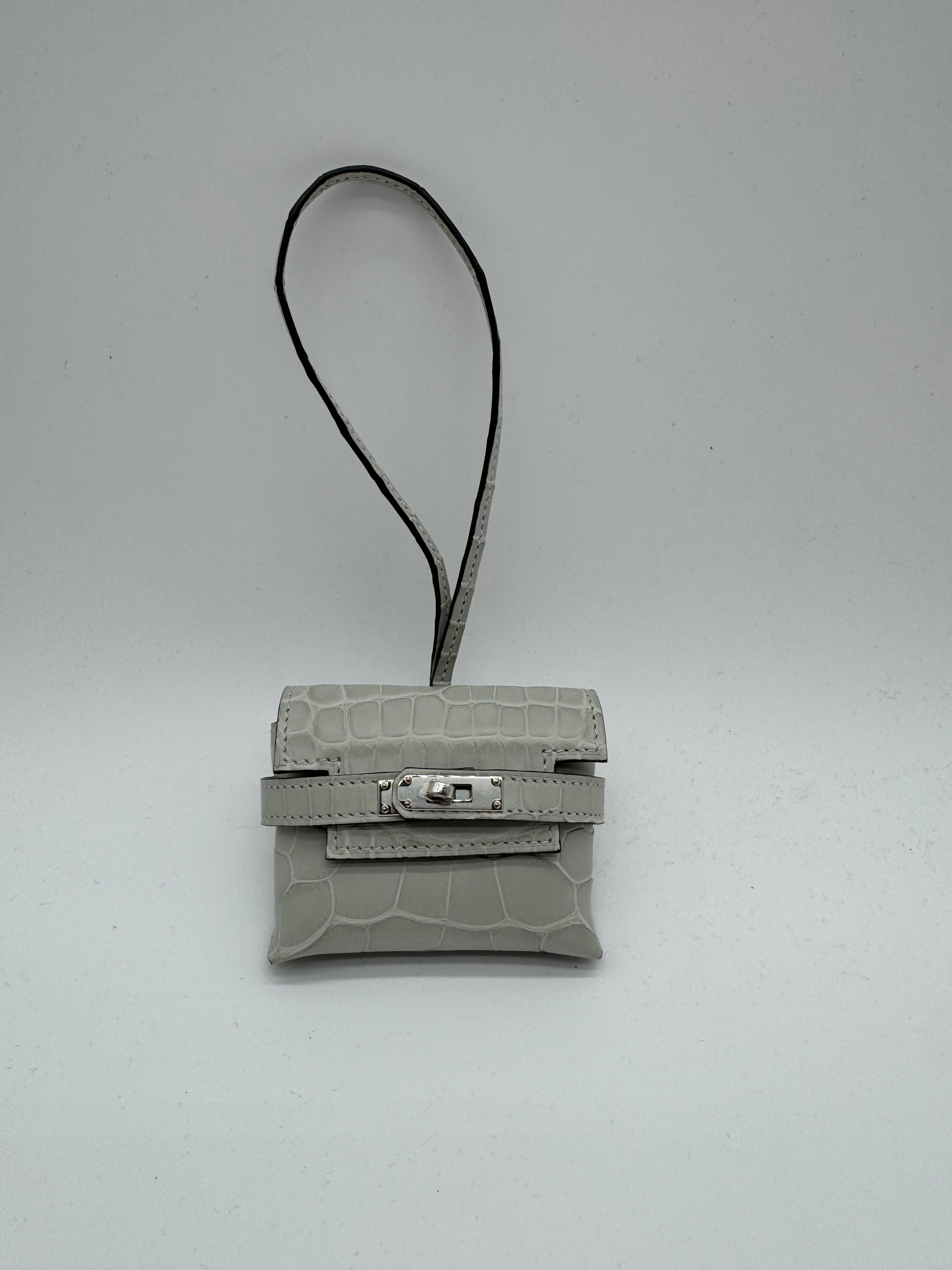 Hermès Kellyfestival charm Alligator Missi Mat Palladium Hardware