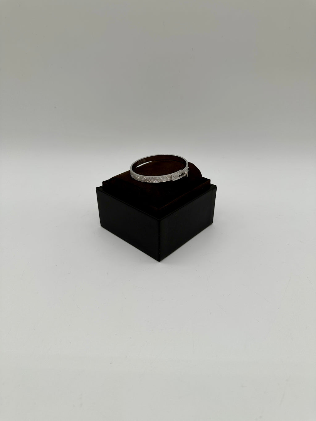 Hermès Kelly Bracelet Full Pavé White Gold