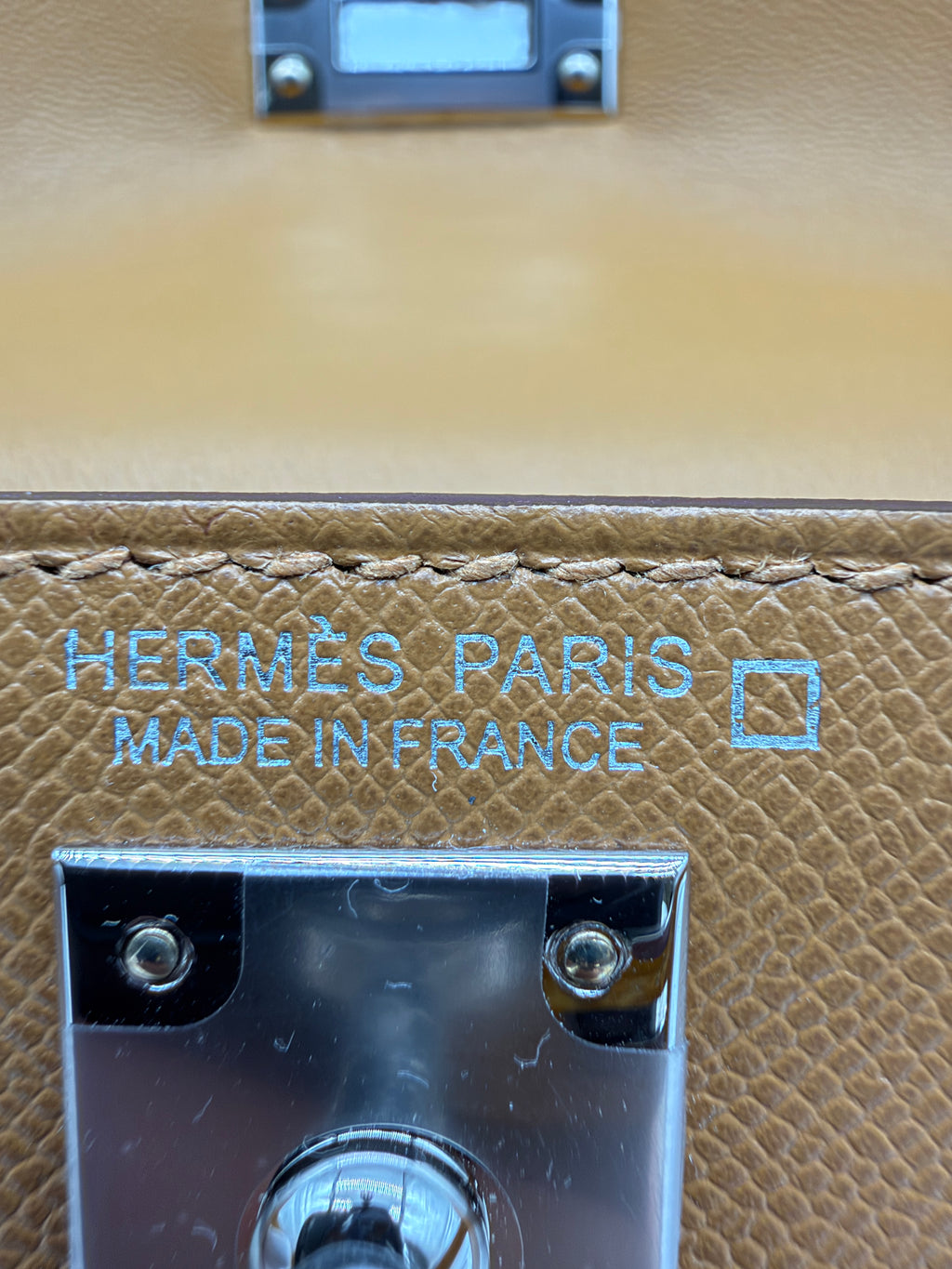 Hermès Mini Kelly Touch Sesame/Jaune Ambre Madame/Shiny Alligator Palladium Hardware