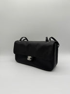 Chanel Maxi Black 32cm Silver-tone Hardweae
