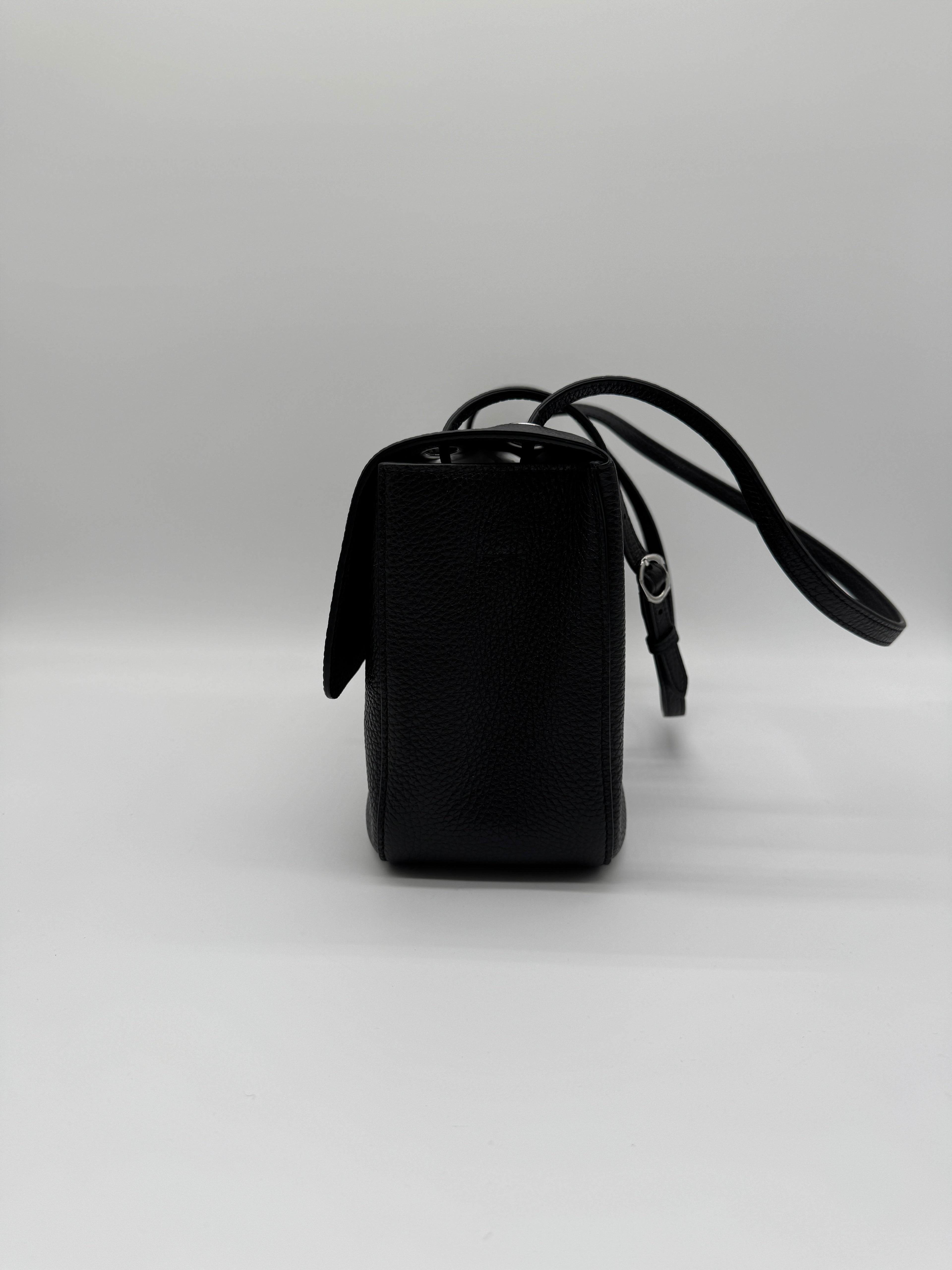 Chanel Maxi Black 32cm Silver-tone Hardweae