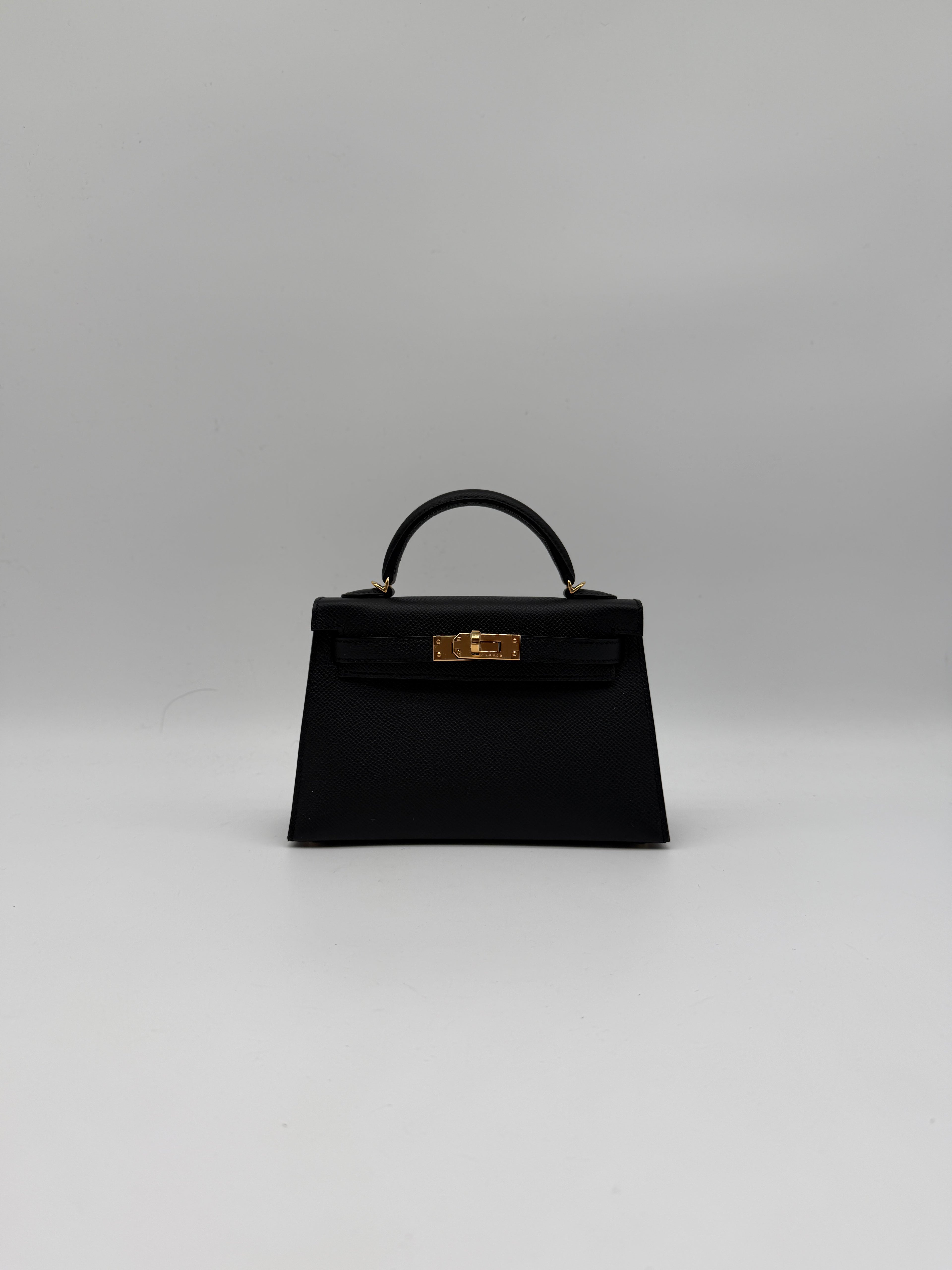 Hermès Mini Kelly Black Gold Hardware