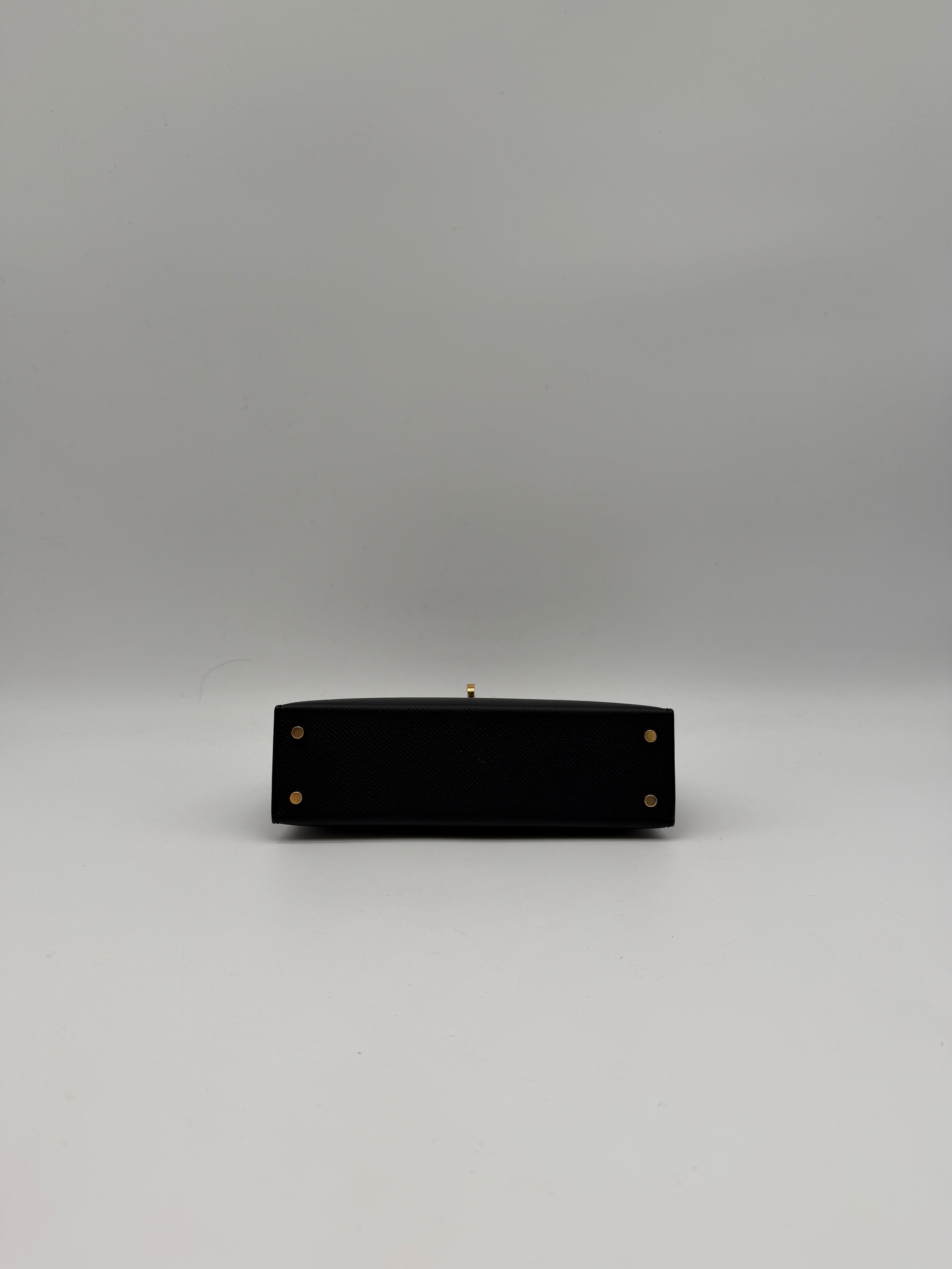 Hermès Mini Kelly Black Gold Hardware