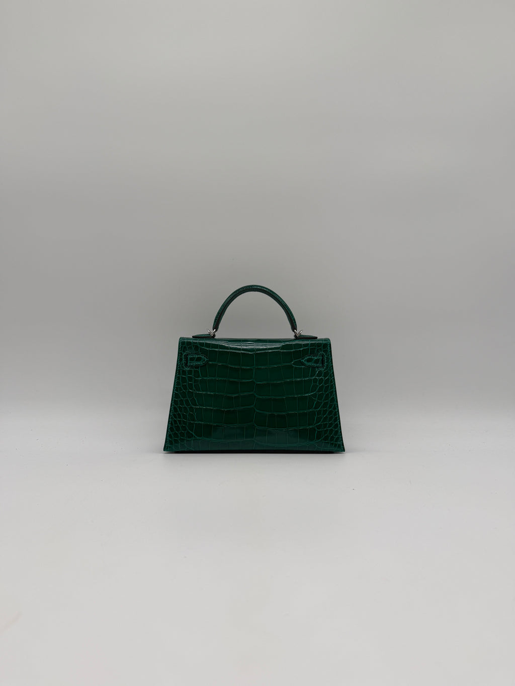 Hermès Mini Kelly Vert Emeraude Shiny Alligator G 2026