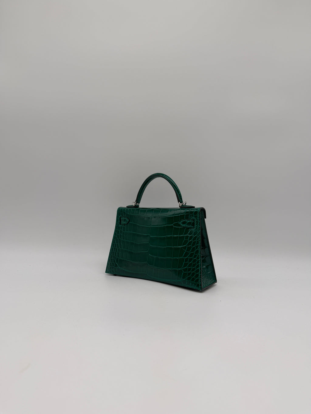 Hermès Mini Kelly Vert Emeraude Shiny Alligator G 2026