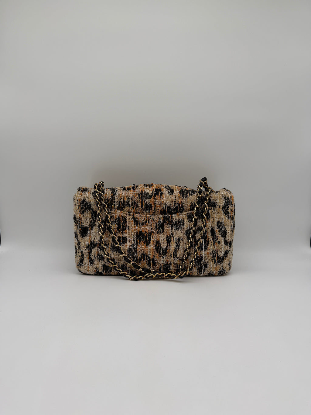 Chanel Maxi 32 Leopard Gold-Tone Metal