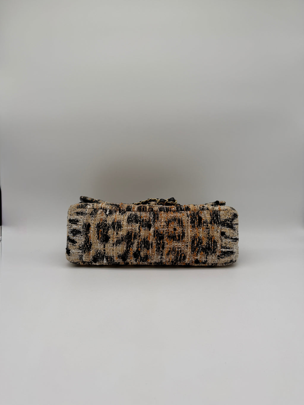 Chanel Maxi 32 Leopard Gold-Tone Metal