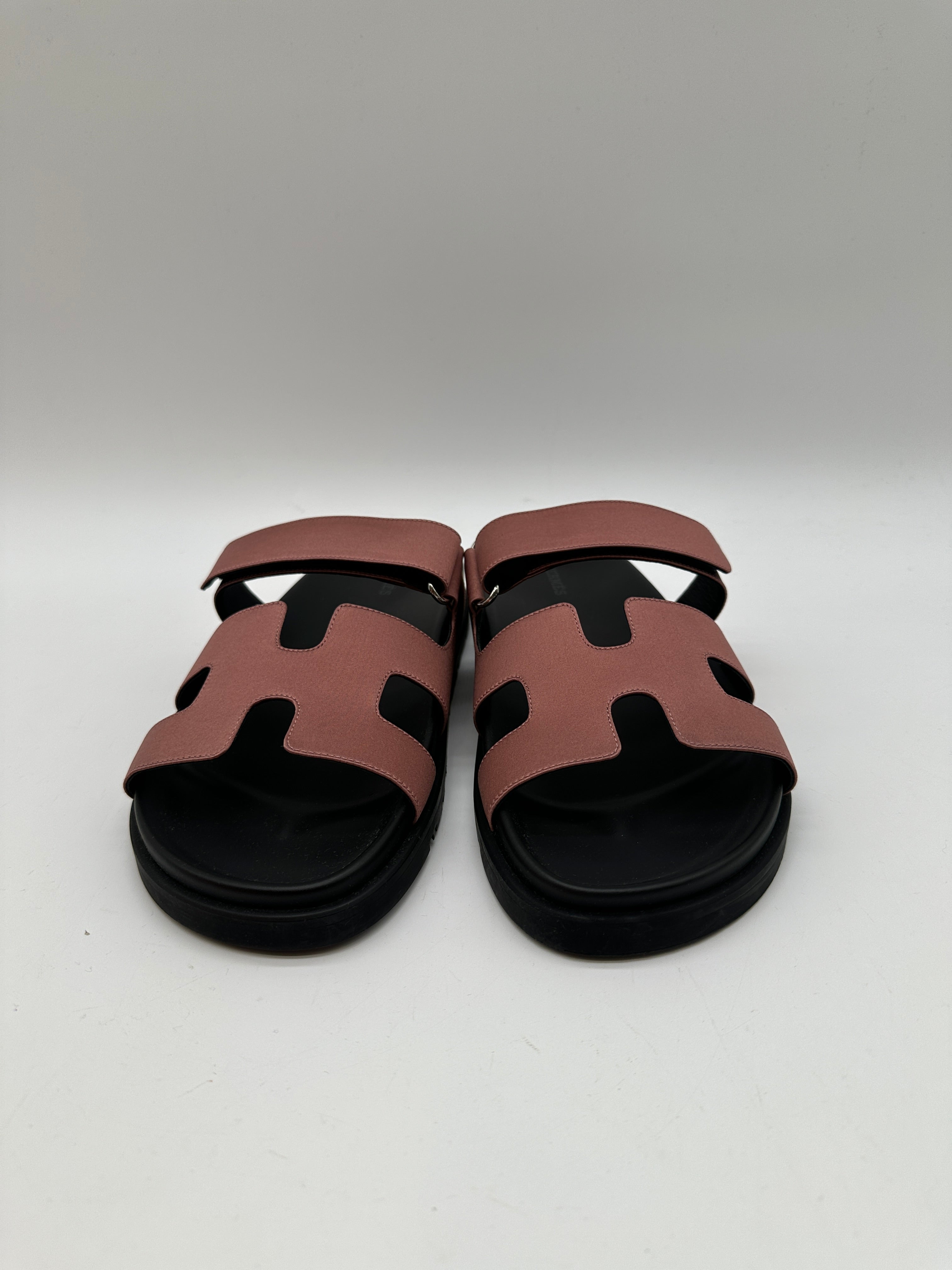 Hermès Chypre Sandal Satin Rose