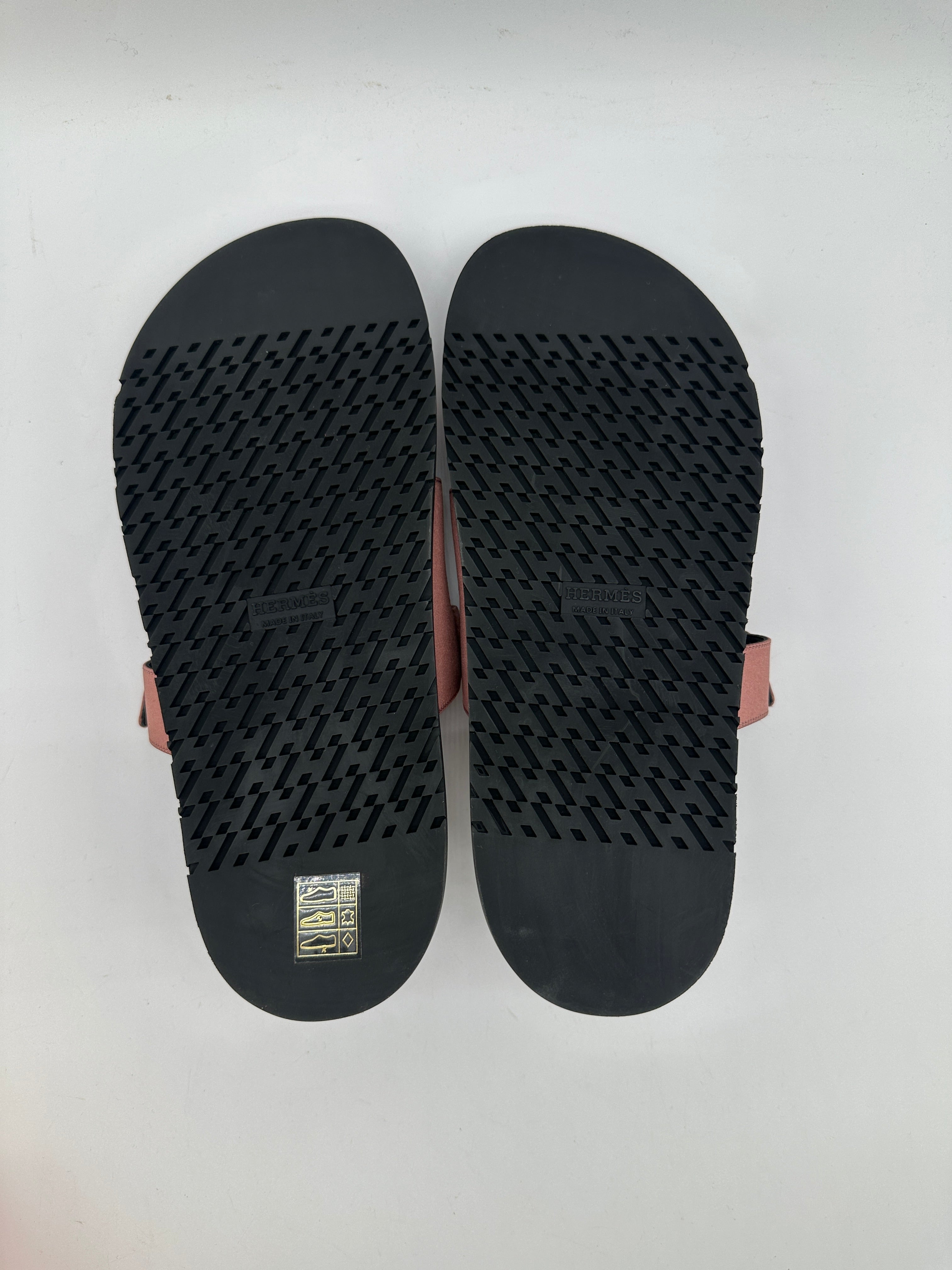 Hermès Chypre Sandal Satin Rose