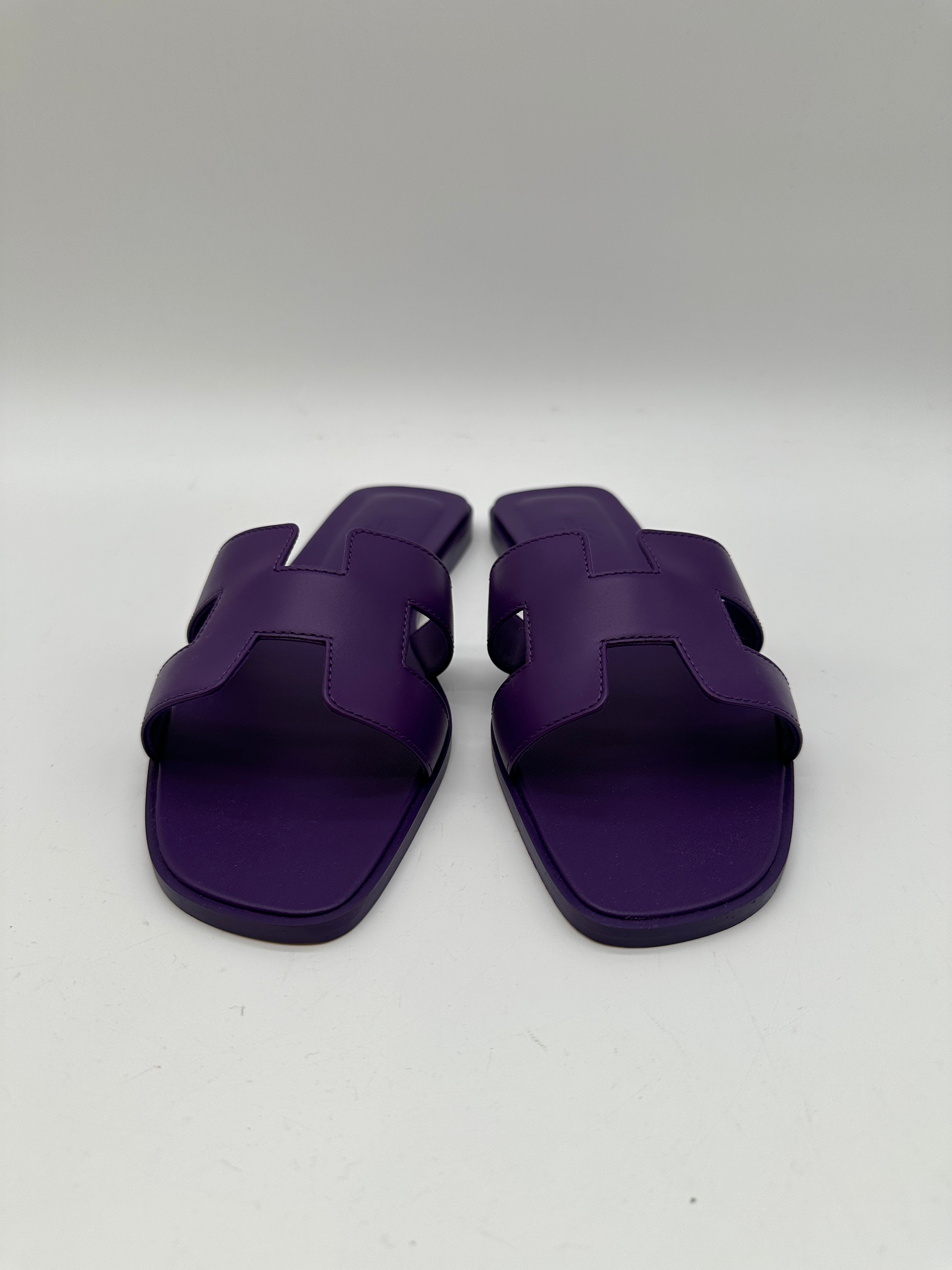 Hermès Oran Sandal Violet
