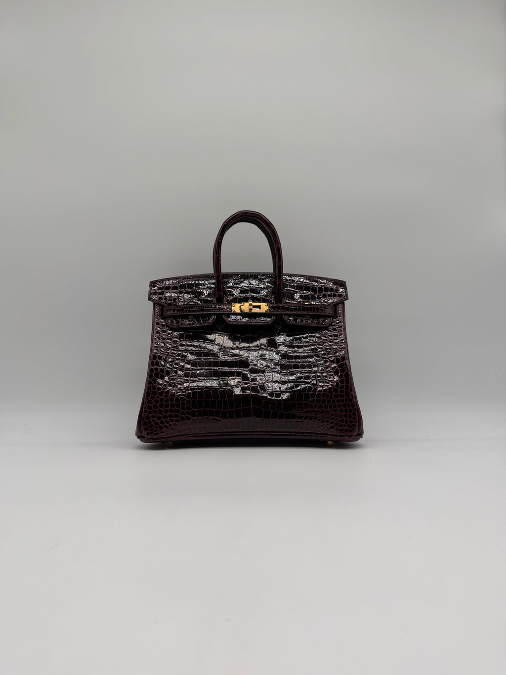 Hermès Birkin 25 Bordeaux Shiny Porosus Gold Hardware