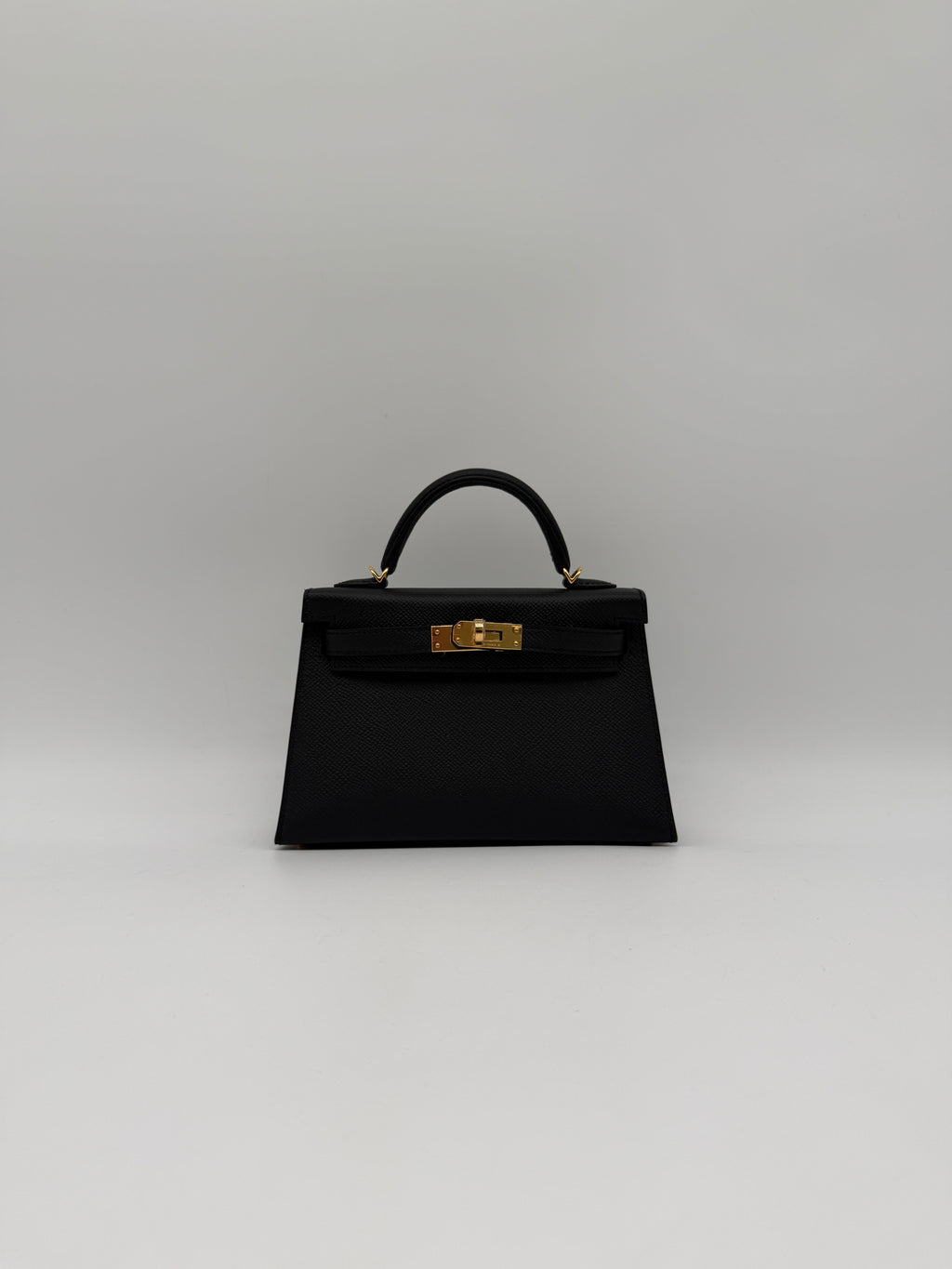 Hermès Mini Kelly Black Epsom Gold Hardware