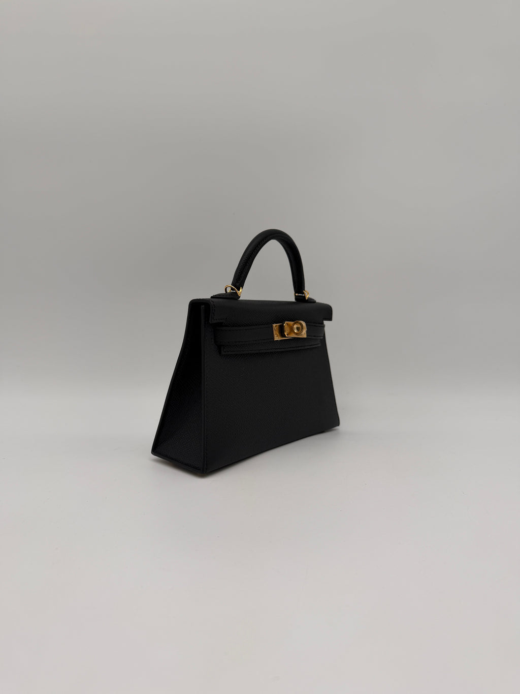 Hermès Mini Kelly Black Epsom Gold Hardware