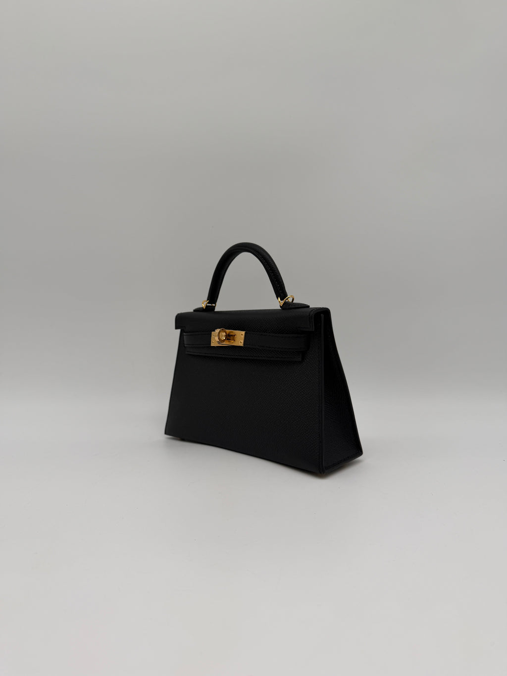 Hermès Mini Kelly Black Epsom Gold Hardware