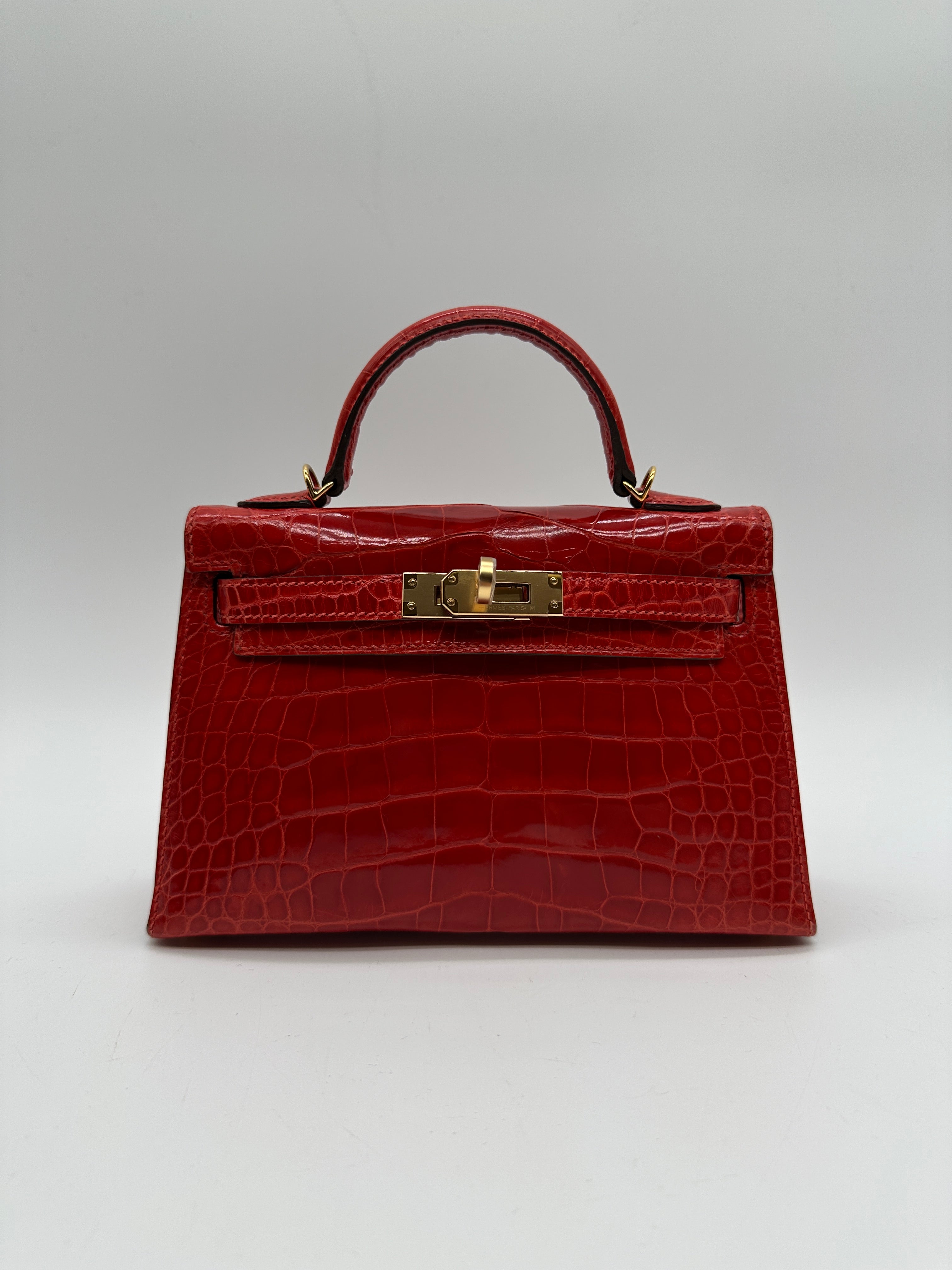 Hermès Mini Kelly Geranium Shiny Alligator Gold Hardware