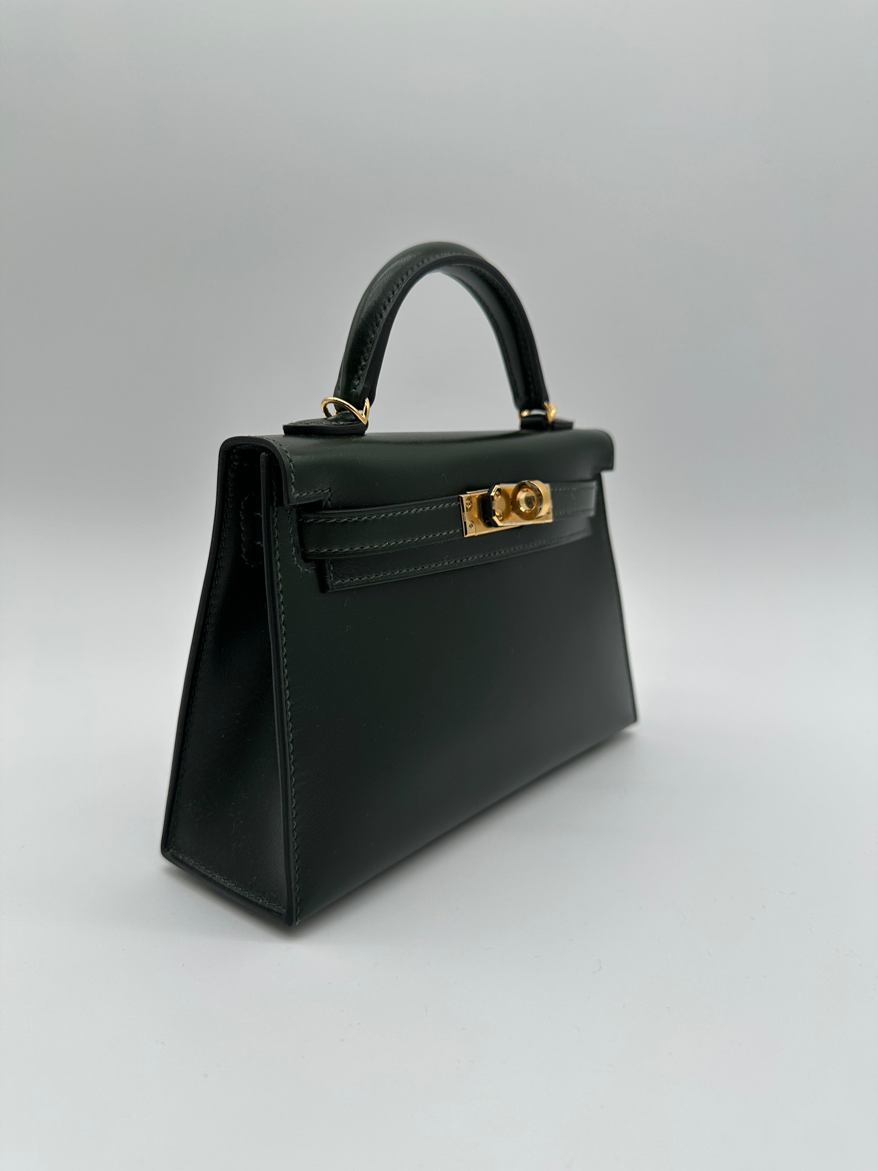 Hermès Mini Kelly Vert Fonce Box Leather Gold Hardware
