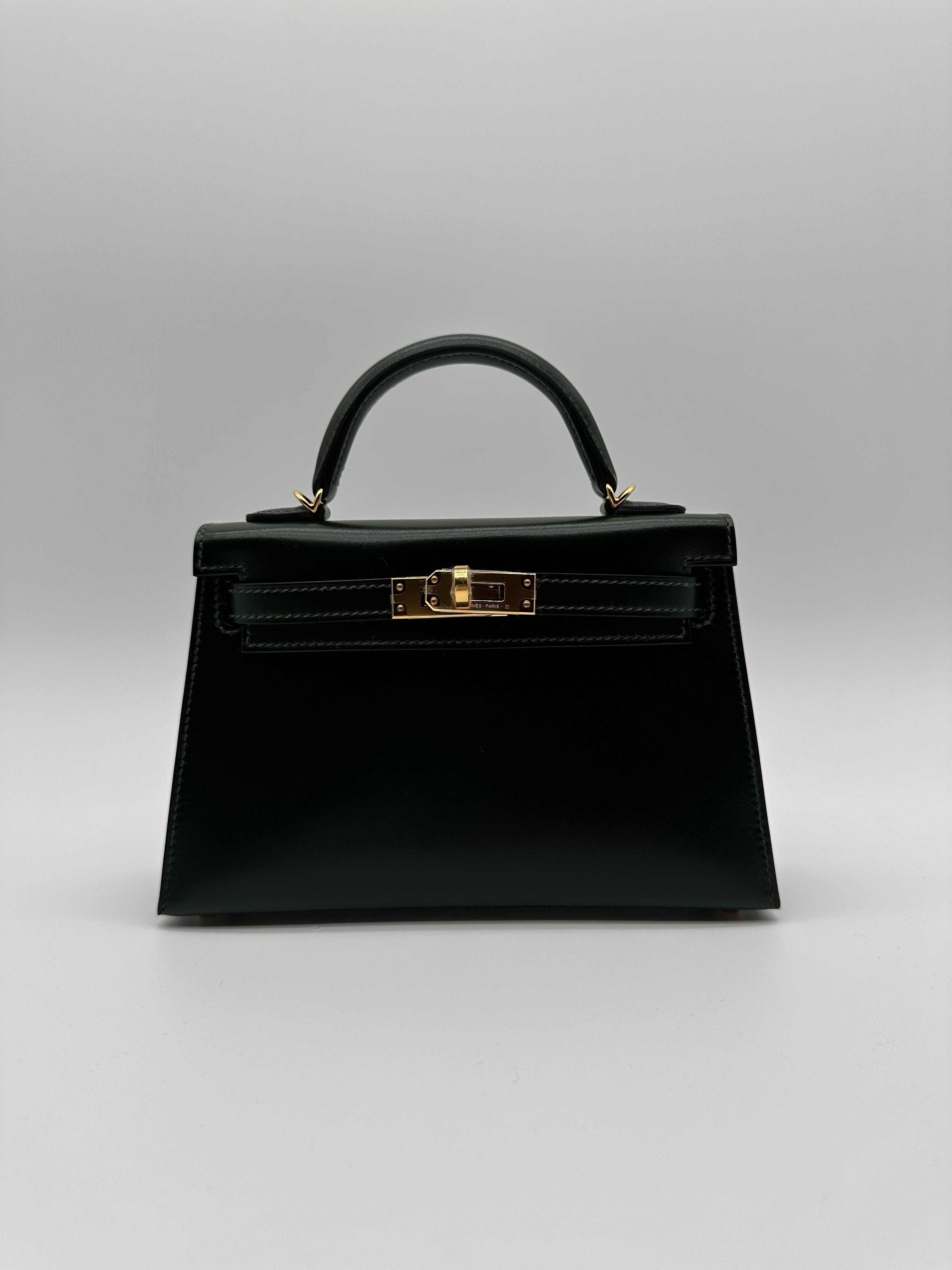 Hermès Mini Kelly Vert Fonce Box Leather Gold Hardware