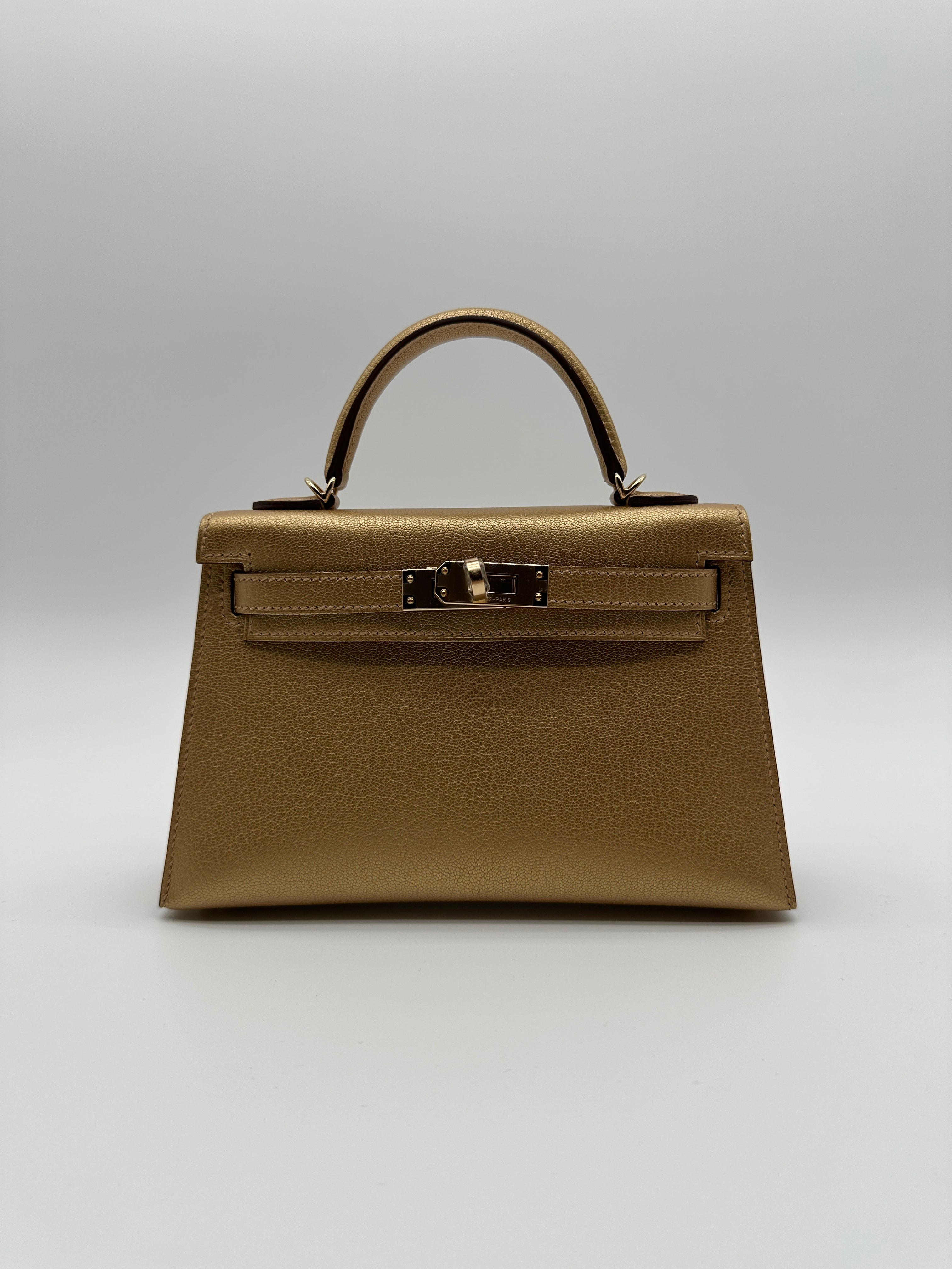 Hermès Mini Kelly Doré Chèvre Mysore Permabrass Hardware