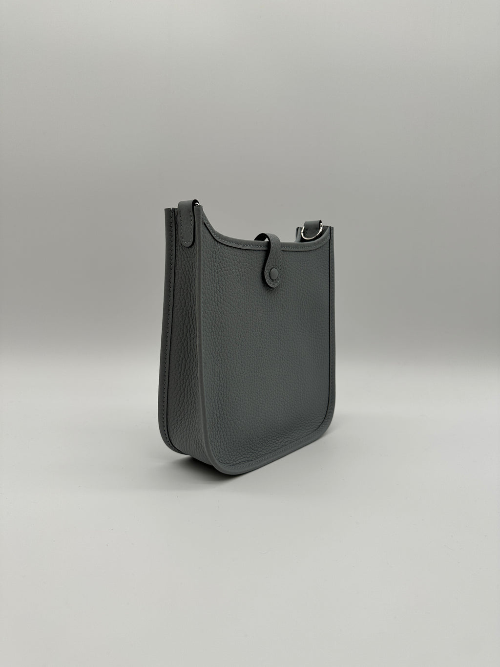 Hermès Mini Evelyne Gris Pantin Taurillon Clemence Palladium Hardware