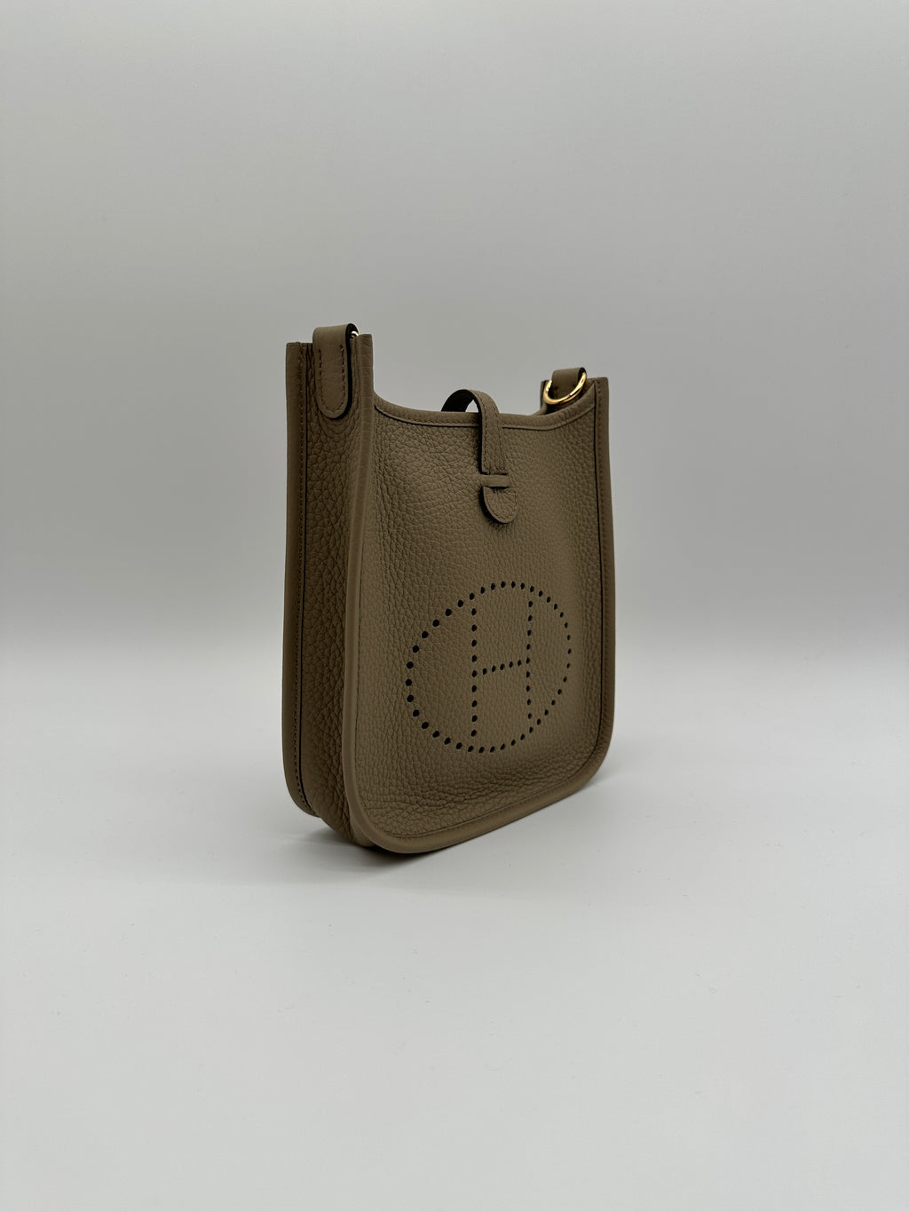 Hermès Mini Evelyne Beige Marfa Taurillon Clemence Gold Hardware