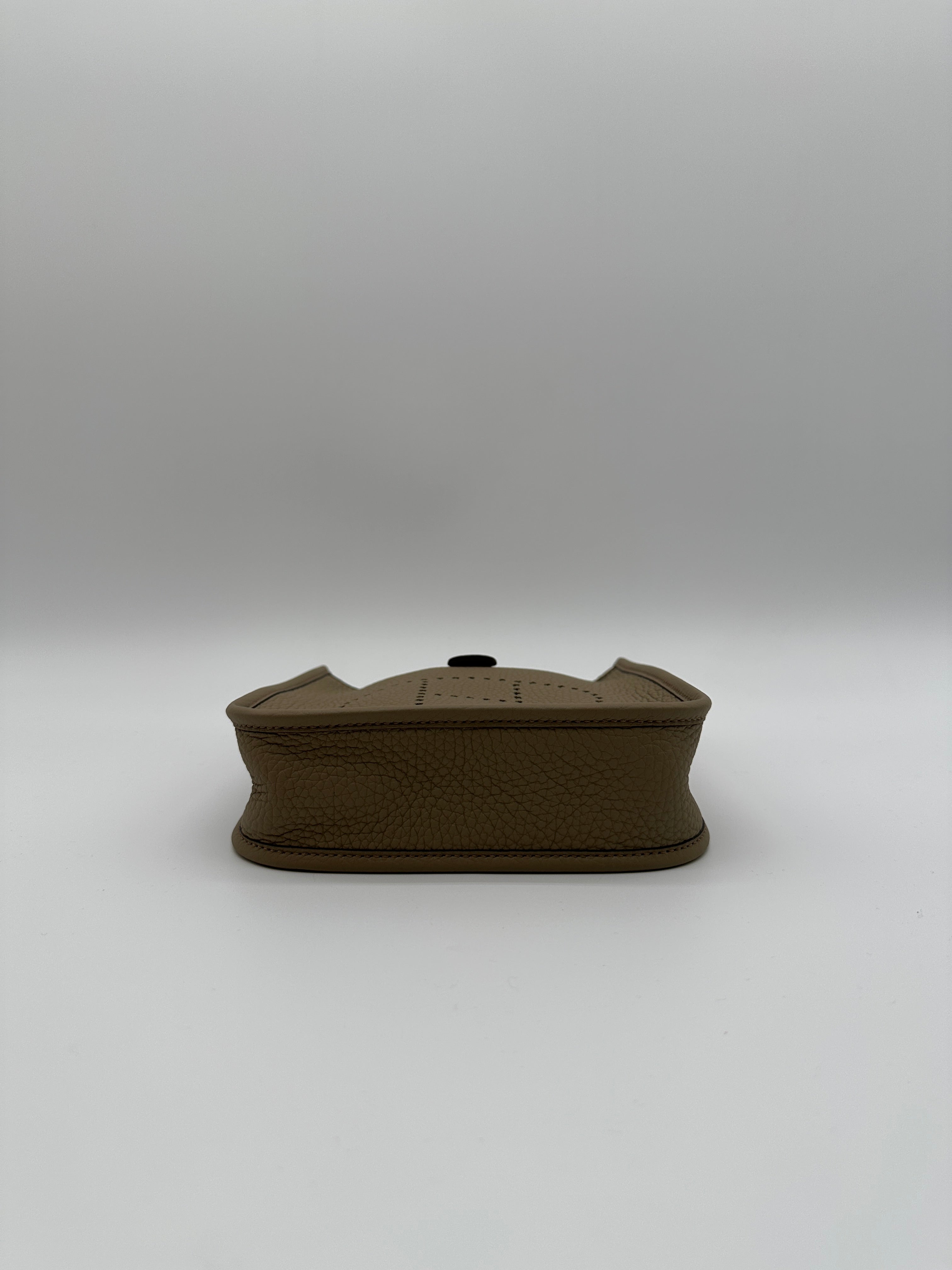 Hermès Mini Evelyne Beige Marfa Taurillon Clemence Gold Hardware