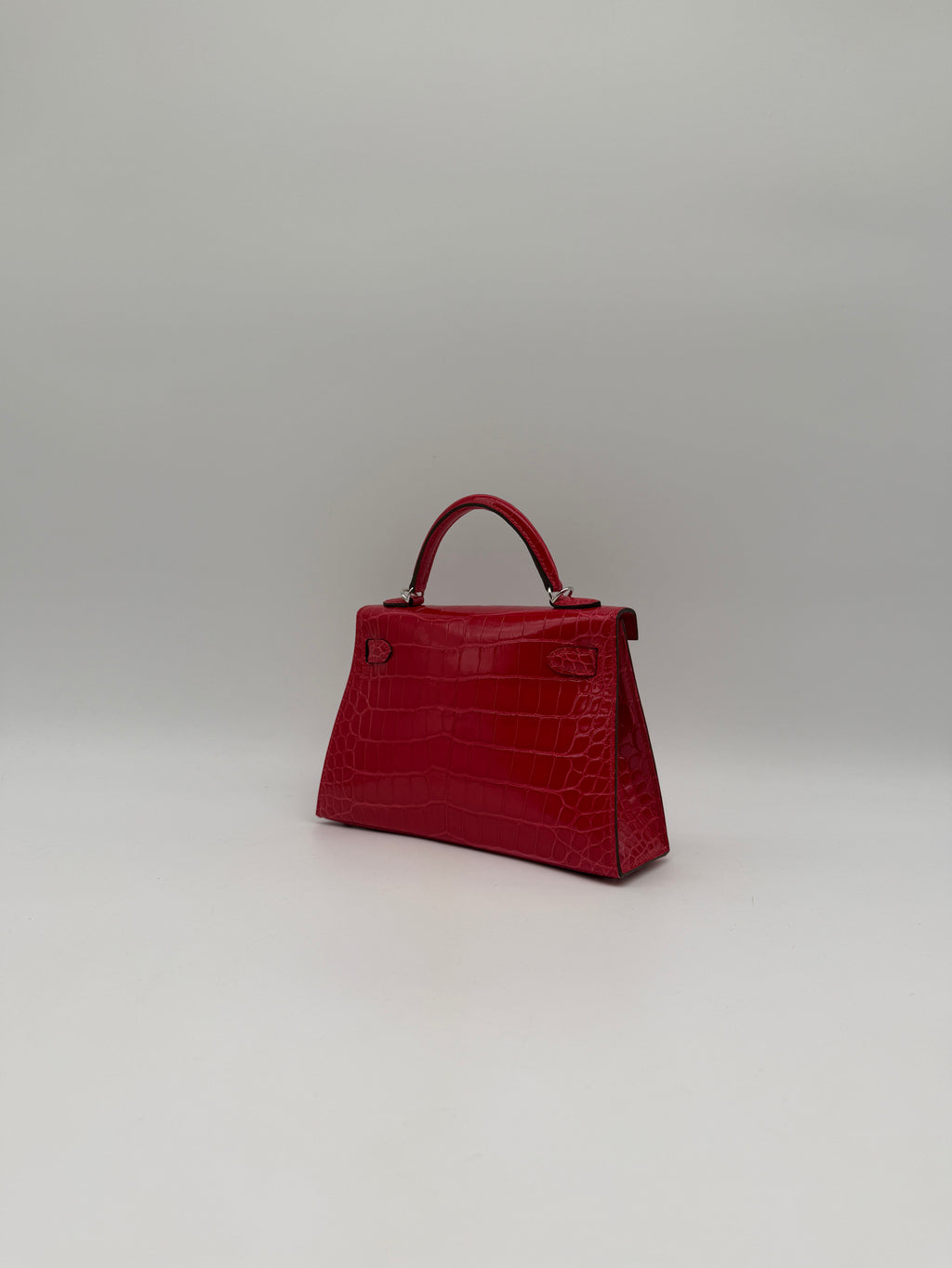 Hermès Mini Kelly Rouge De Coeur Shiny Alligator Palladium Hardware
