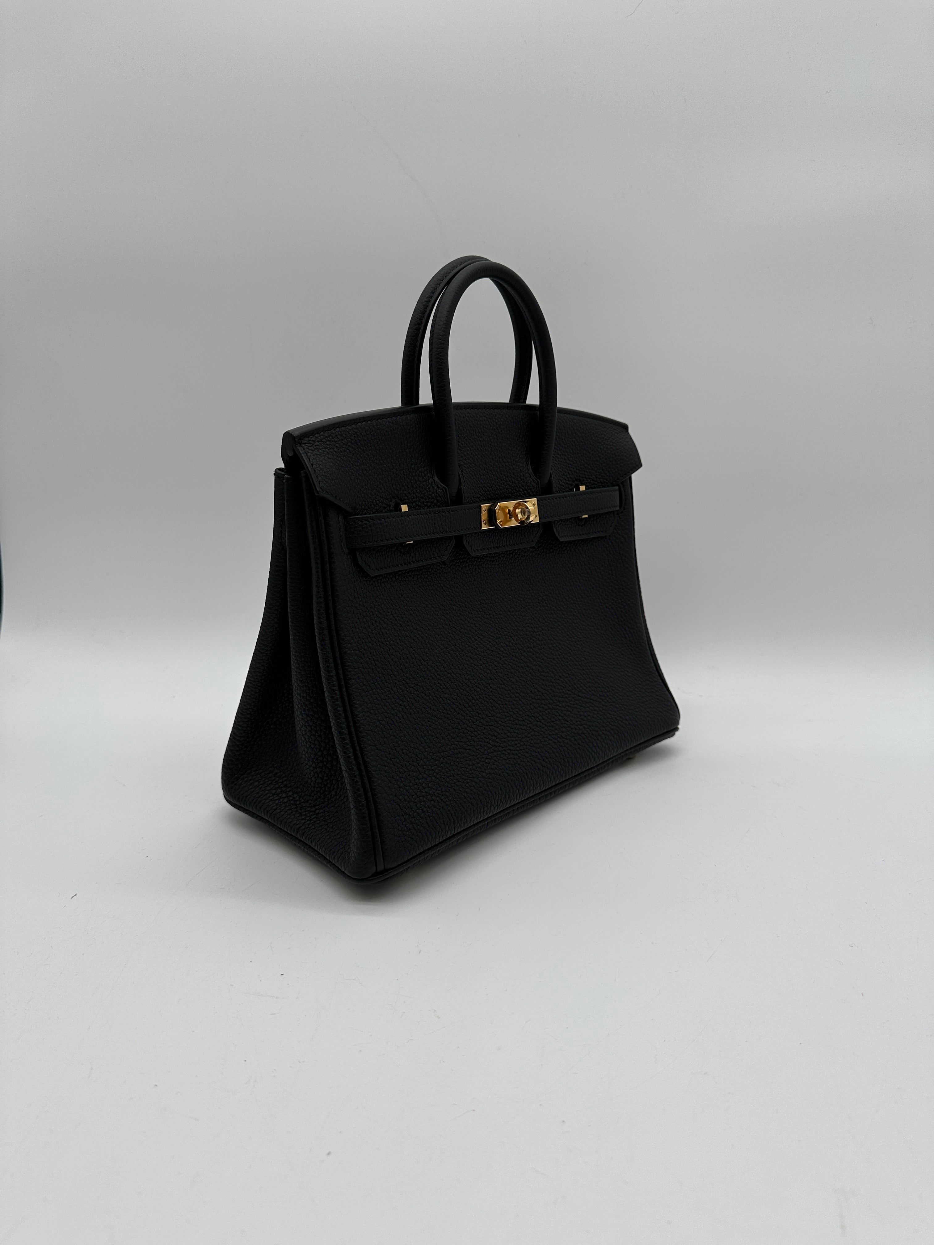 Hermès Birkin 25 Black Togo Gold Hardware