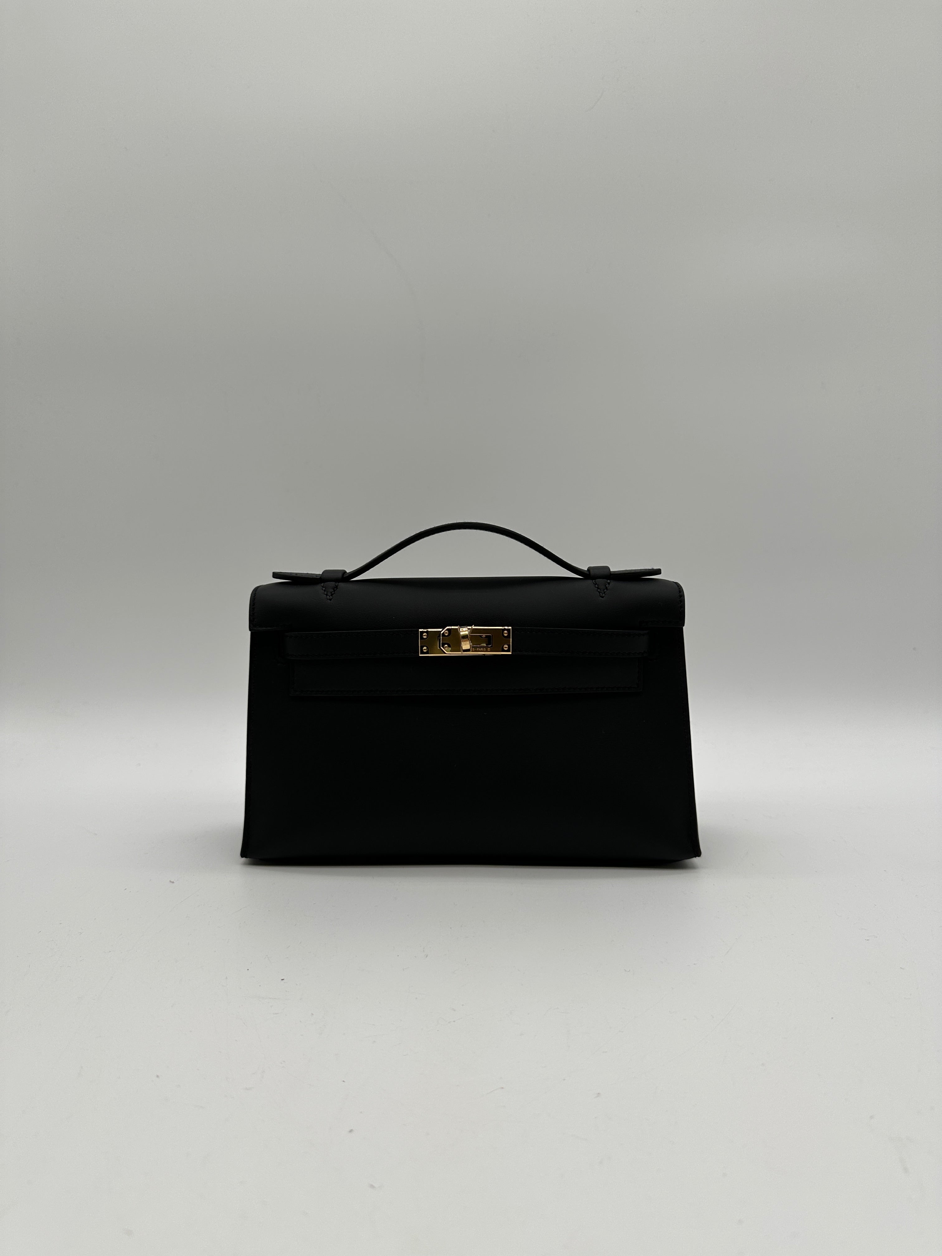Hermès Kelly Pochette Black Swift Gold Hardware
