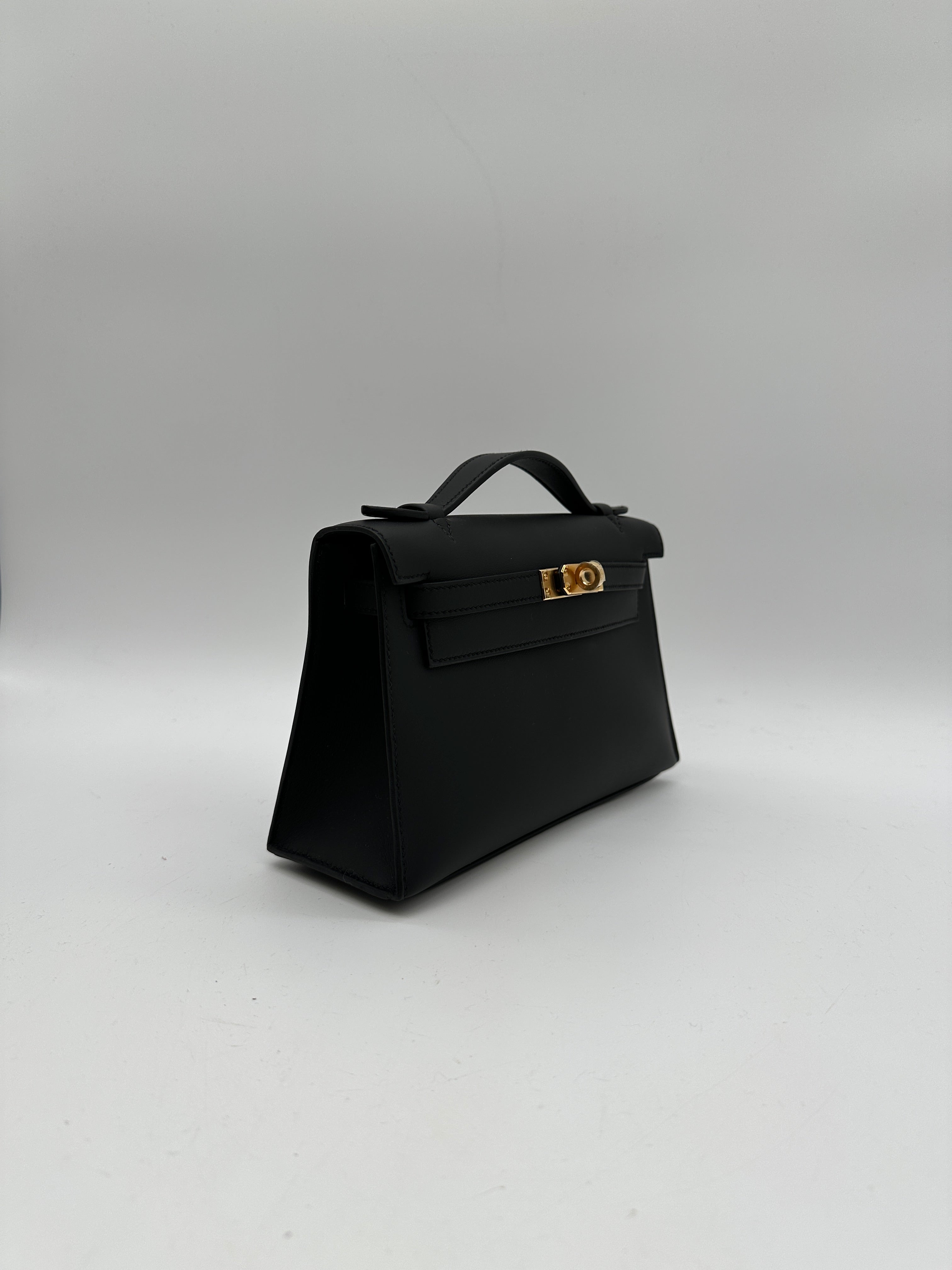 Hermès Kelly Pochette Black Swift Gold Hardware