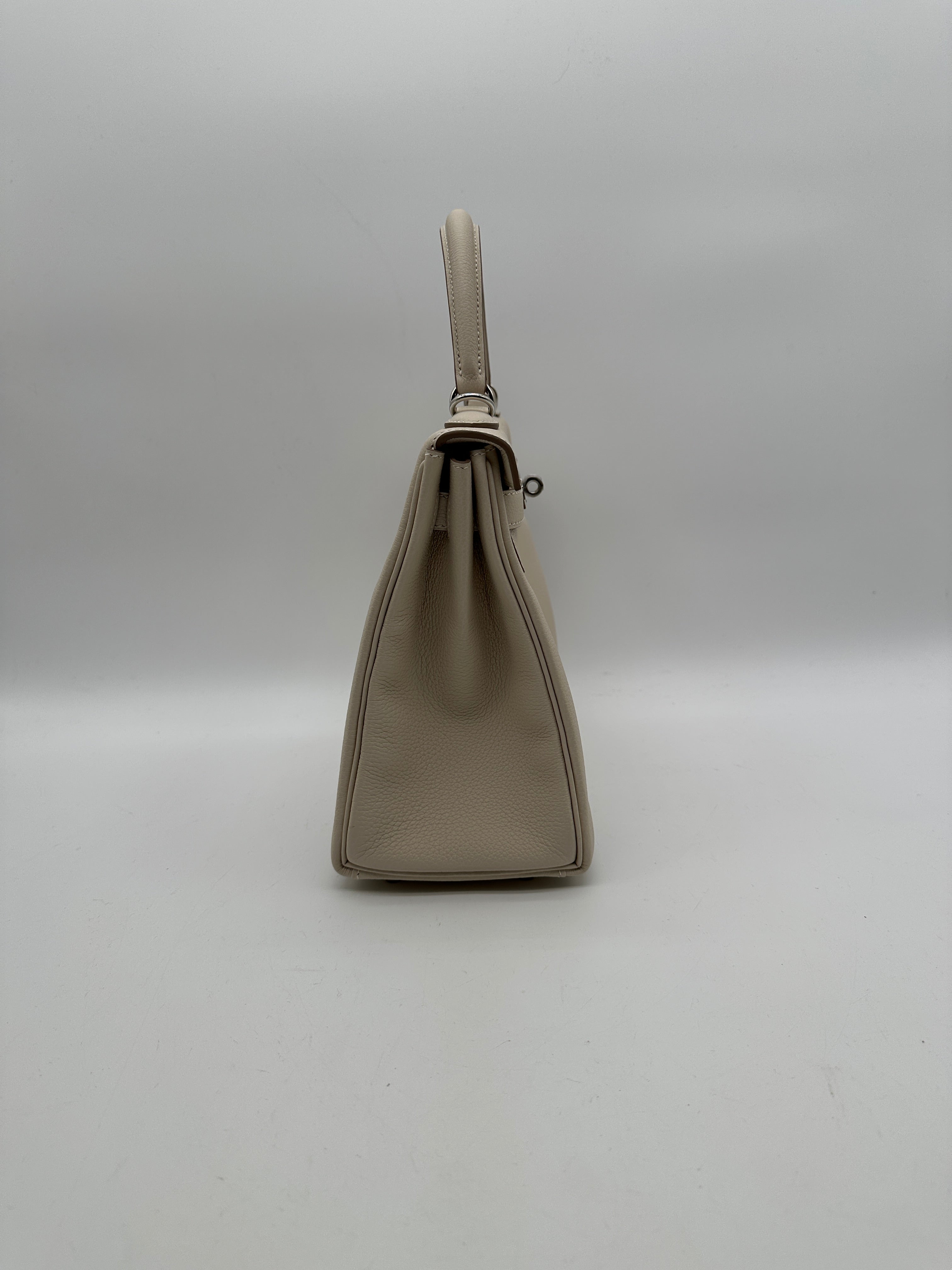 Hermès Kelly 28 Craie Togo Palladium Hardware