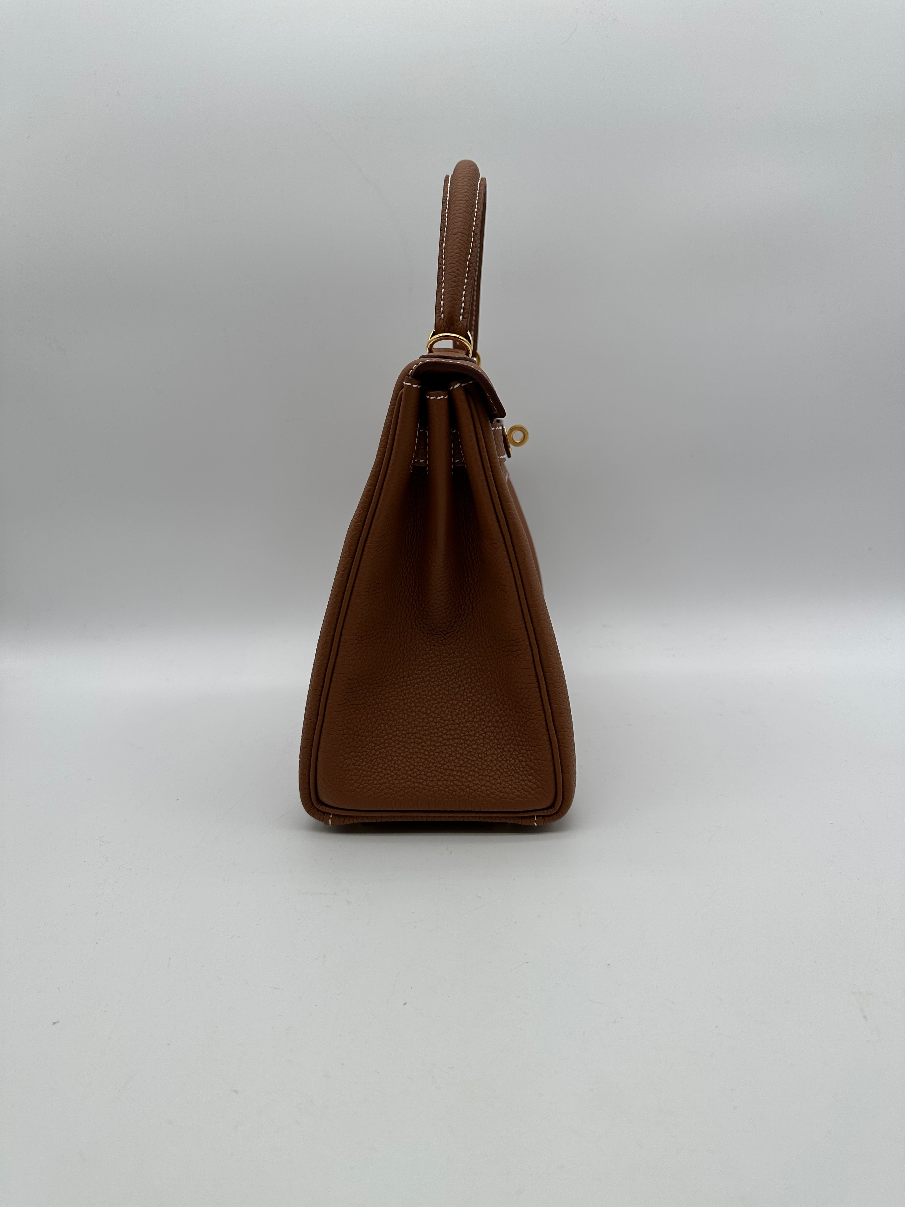 Hermès Kelly 28 Gold Togo Gold Hardware