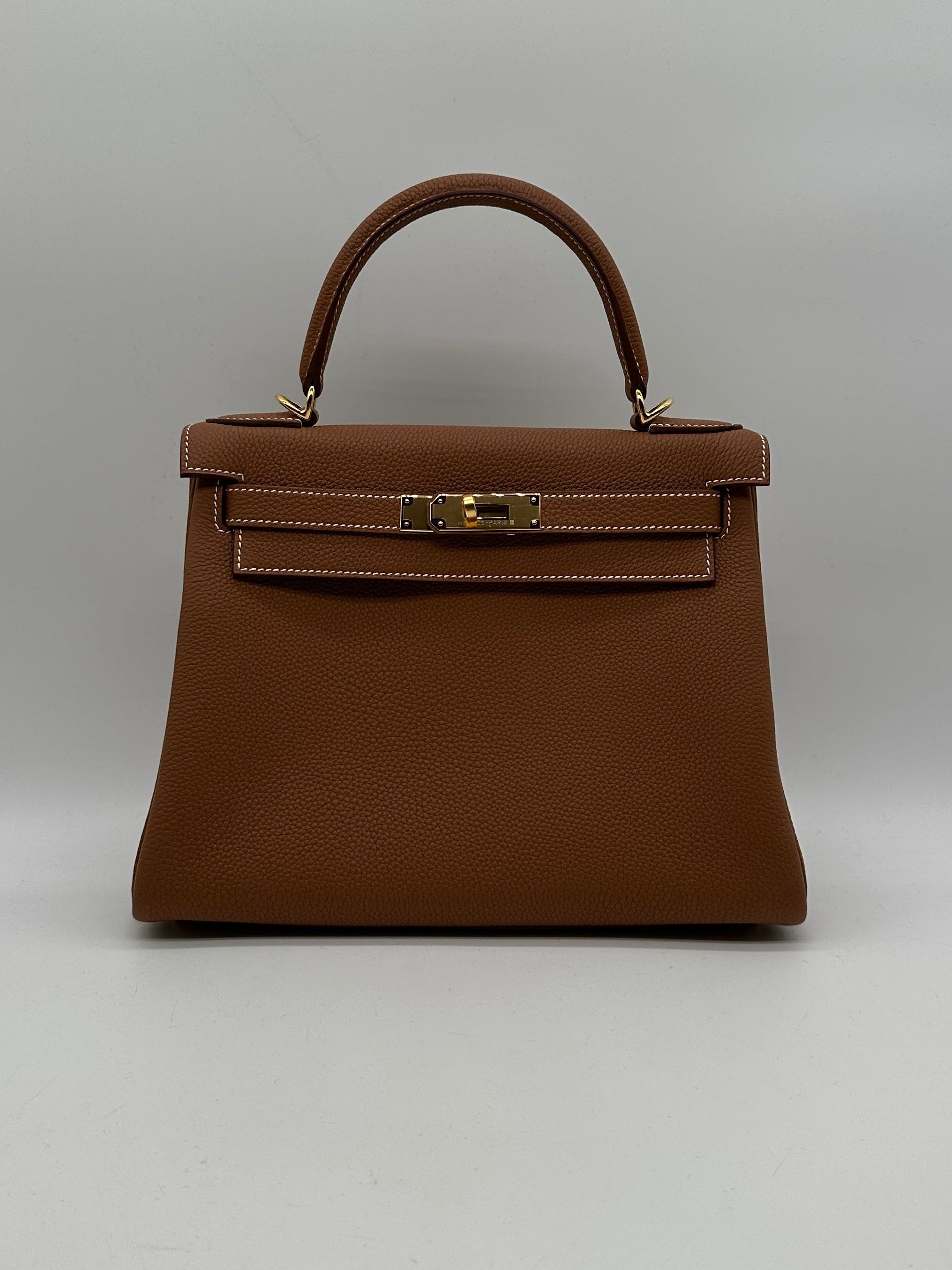 Hermès Kelly 28 Gold Togo Gold Hardware