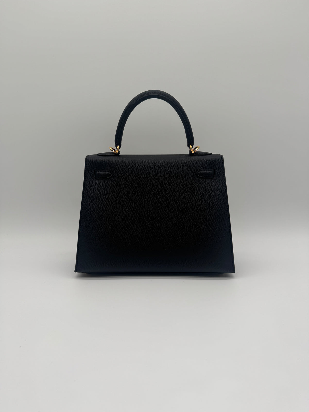 Hermès Kelly 25 Black Epsom Gold Hardware