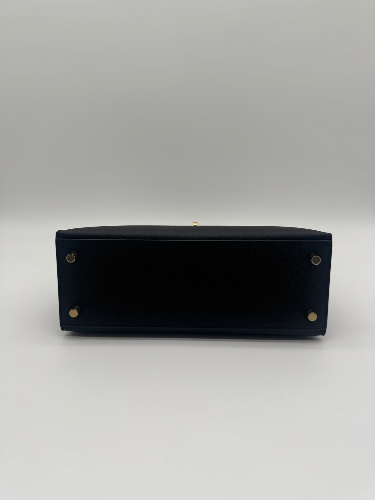 Hermès Kelly 25 Black Epsom Gold Hardware