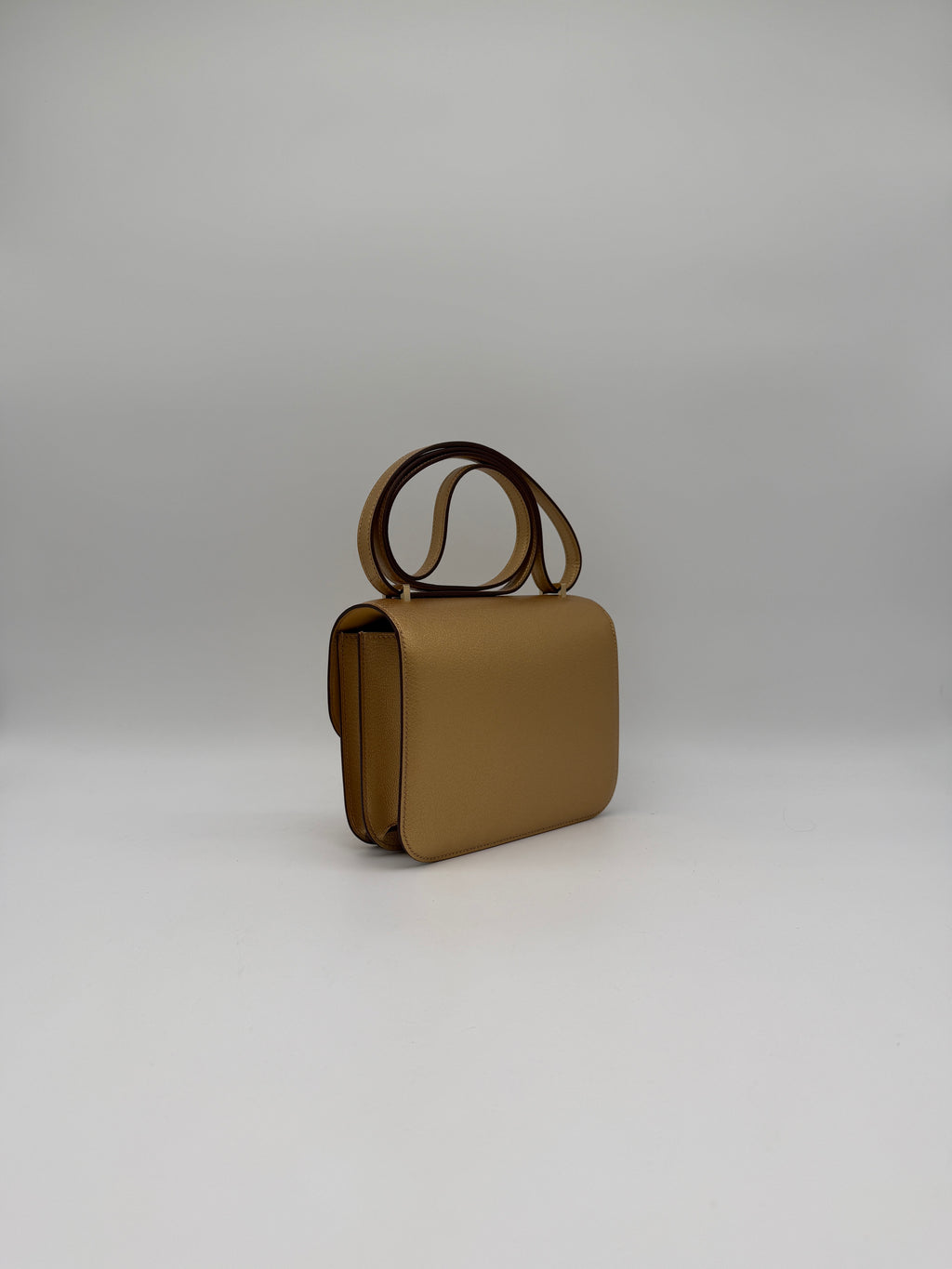Hermès Constance 18 Dore Chevre Permabrass Hardware