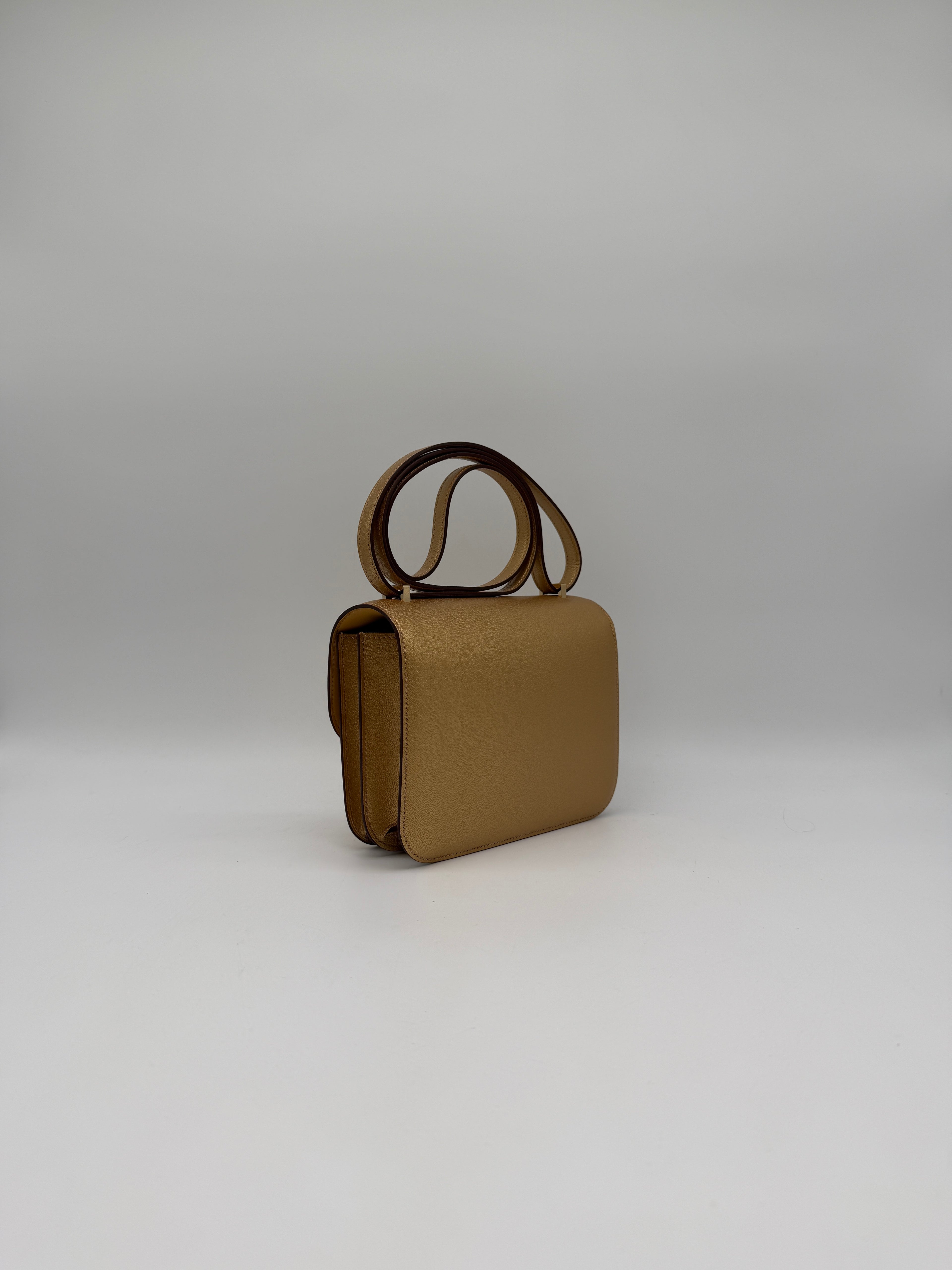 Hermès Constance 18 Dore Chevre Permabrass Hardware