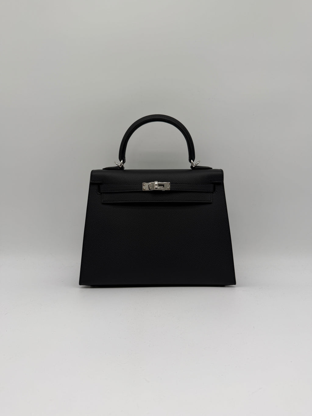Hermès Kelly 25 Black Epsom Palladium Hardware