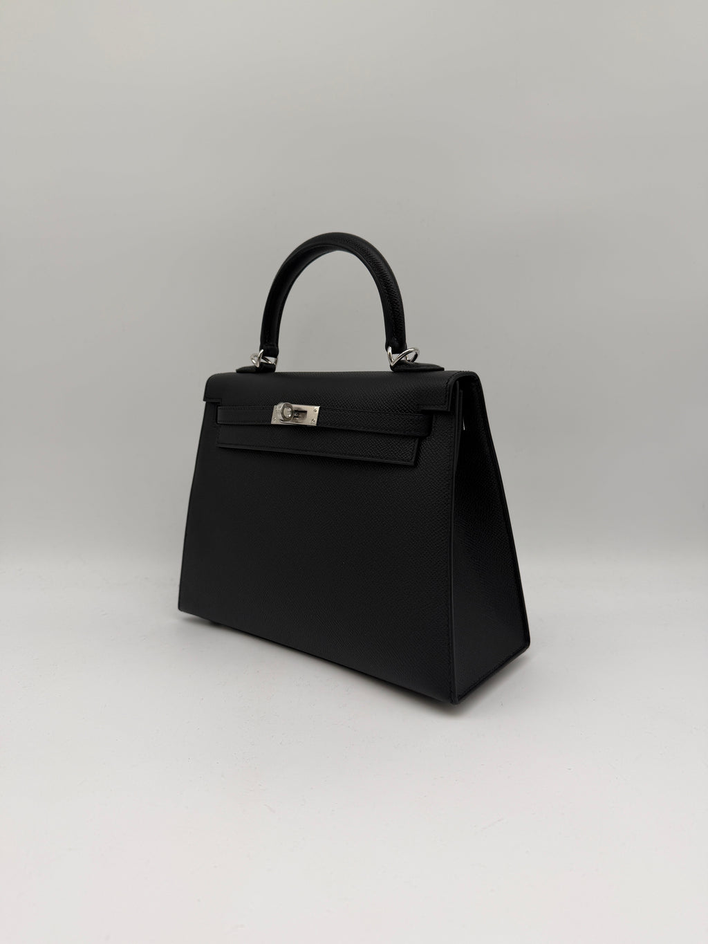 Hermès Kelly 25 Black Epsom Palladium Hardware