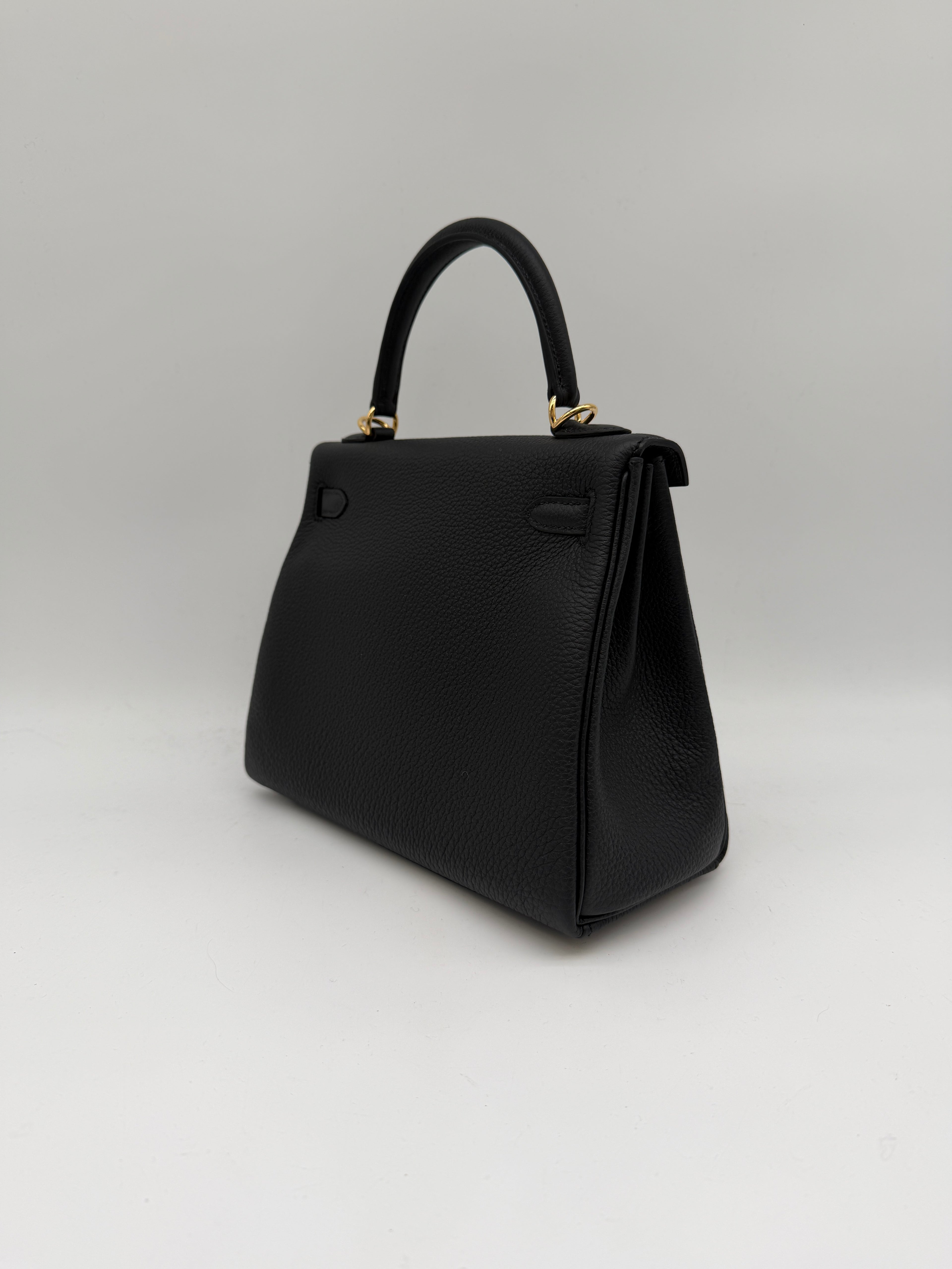 Hermès Kelly 25 Black Togo Gold Hardware