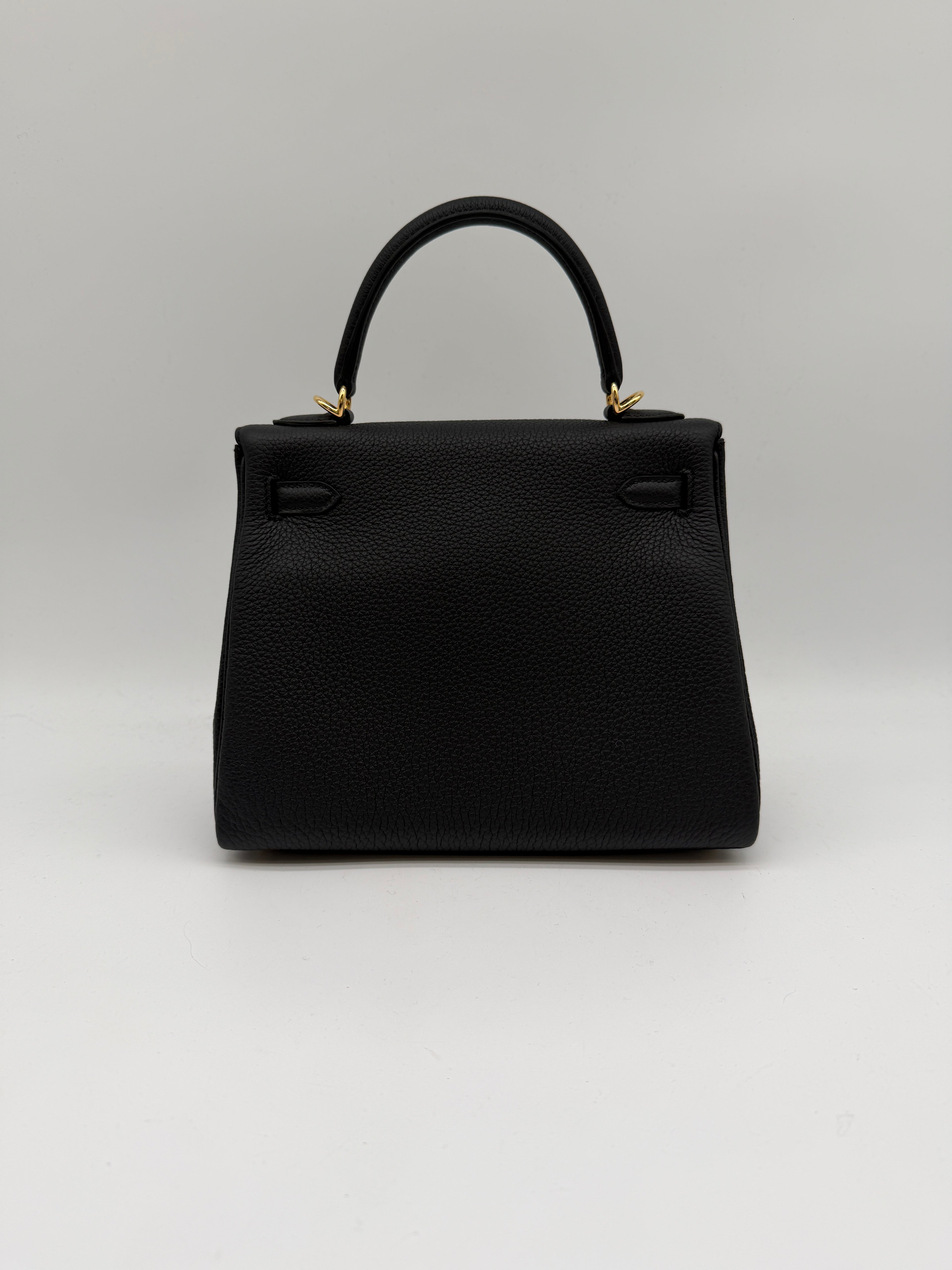 Hermès Kelly 25 Black Togo Gold Hardware