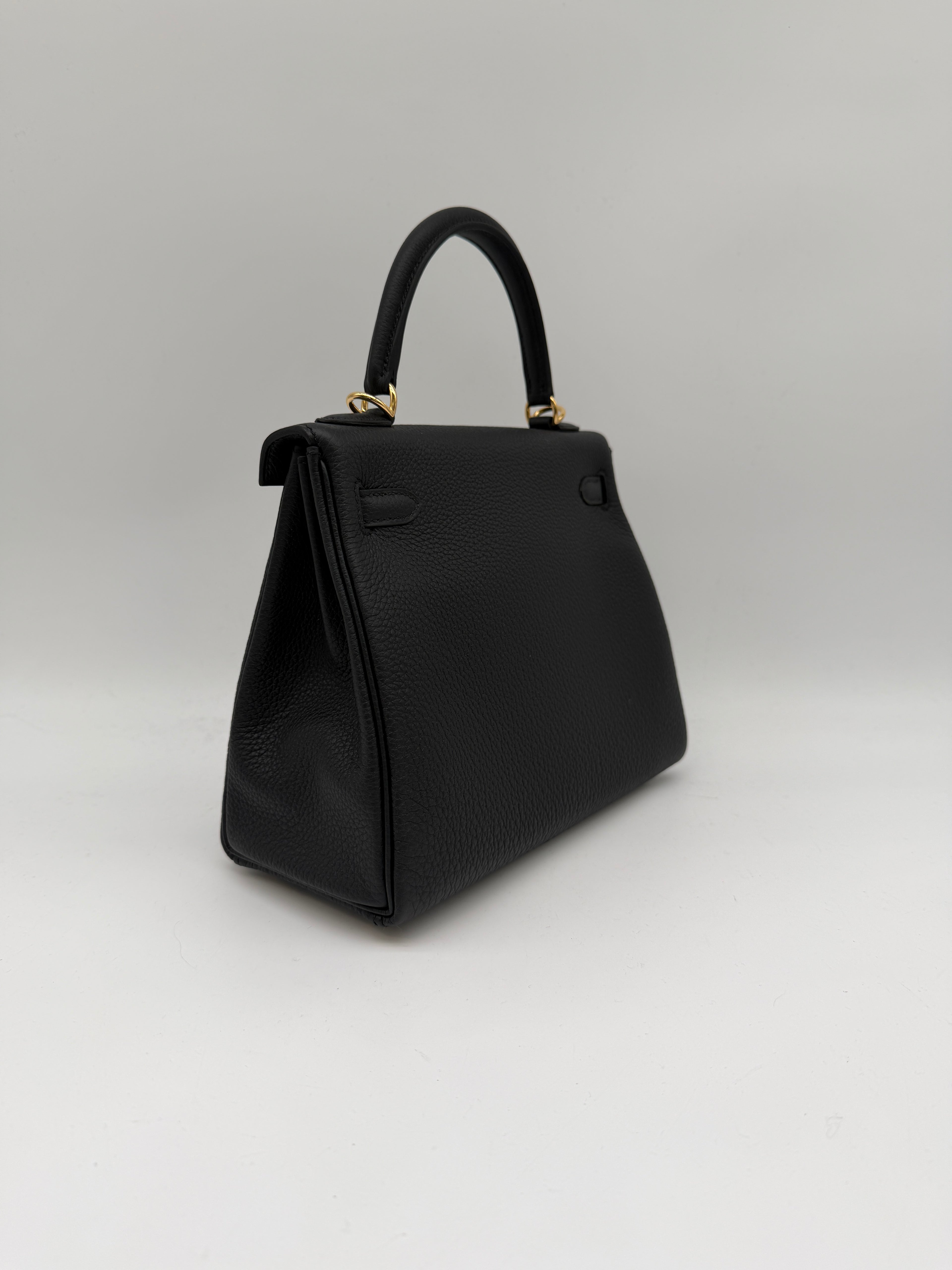 Hermès Kelly 25 Black Togo Gold Hardware