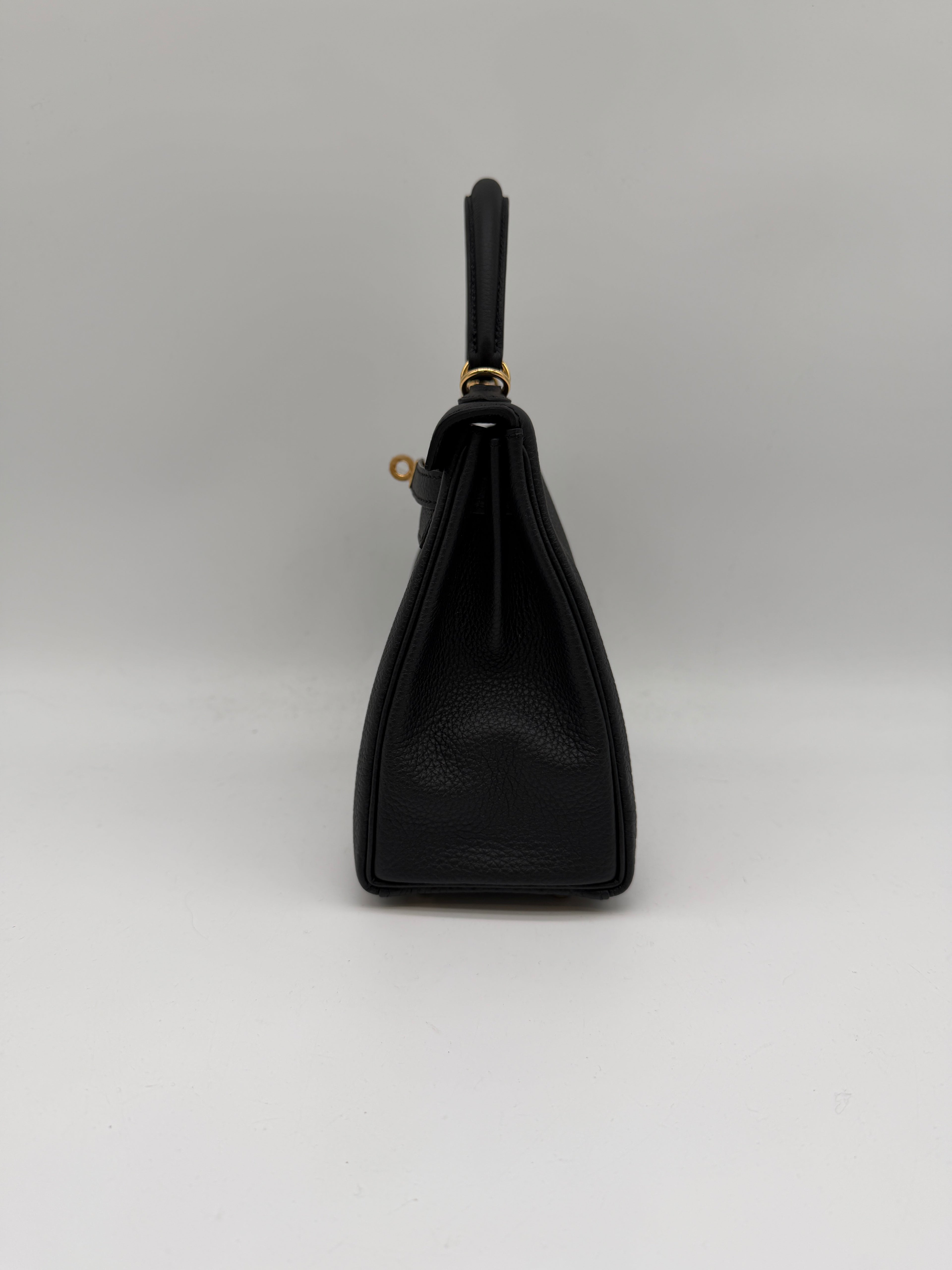 Hermès Kelly 25 Black Togo Gold Hardware
