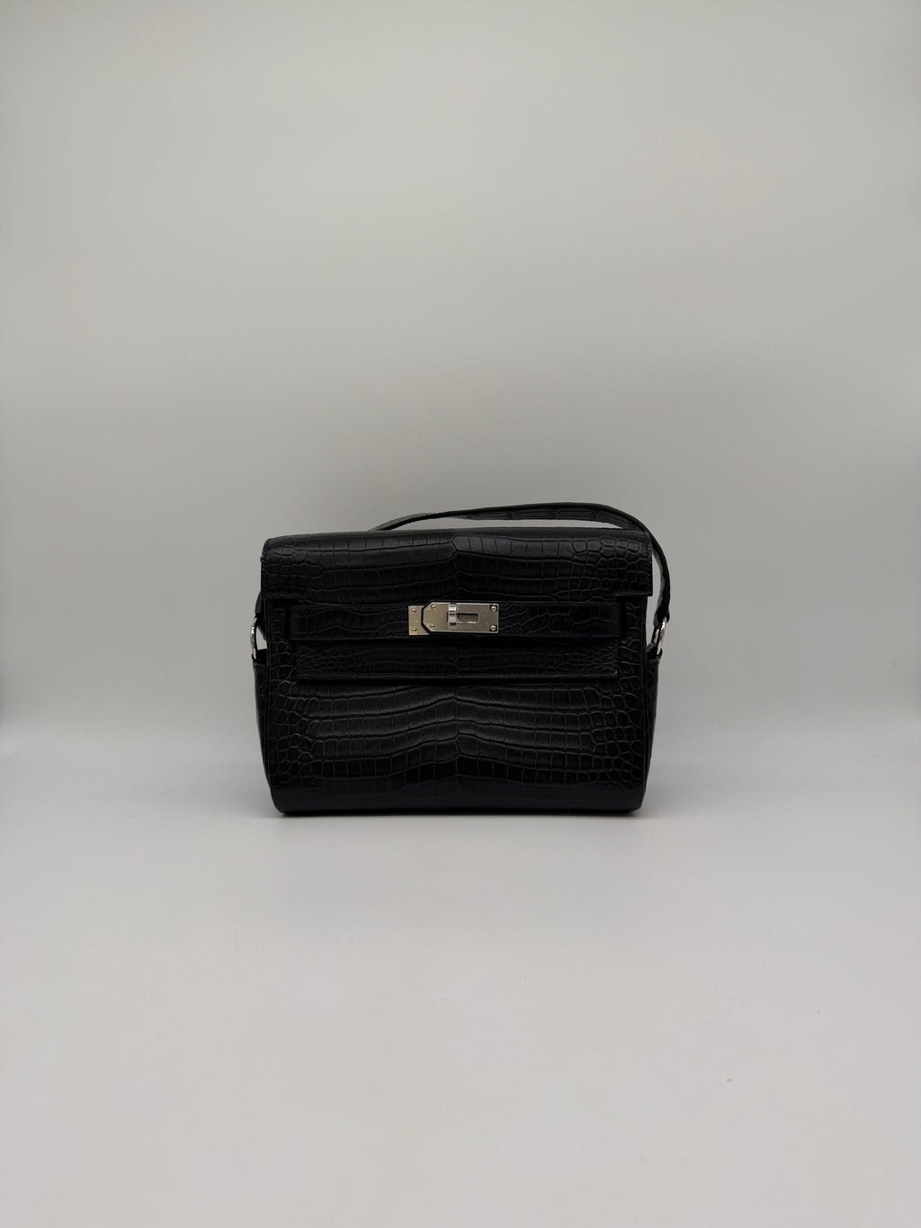 Hermès Kelly Messenger PM Black Matte Porosus Palladium Hardware