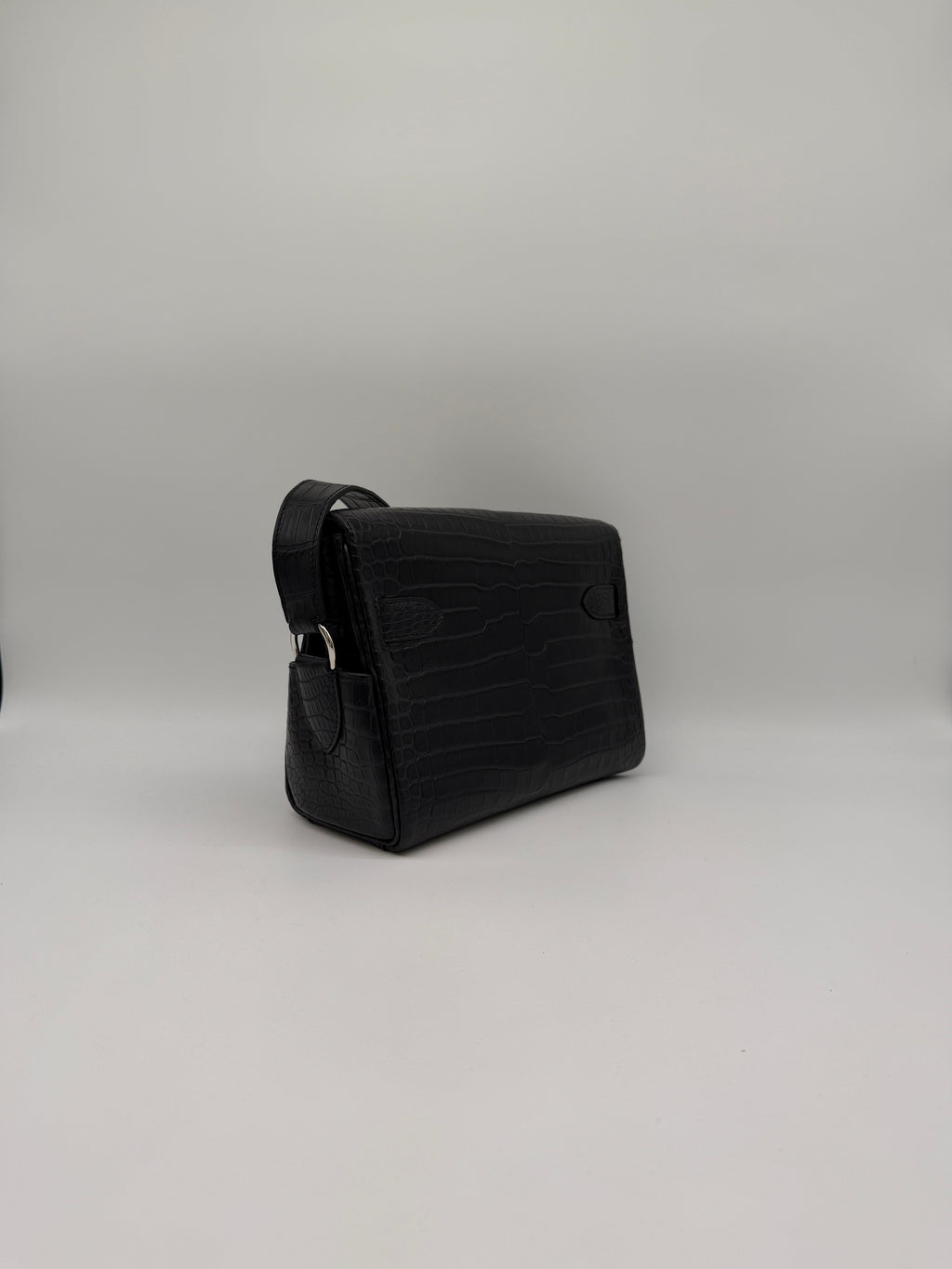 Hermès Kelly Messenger PM Black Matte Porosus Palladium Hardware