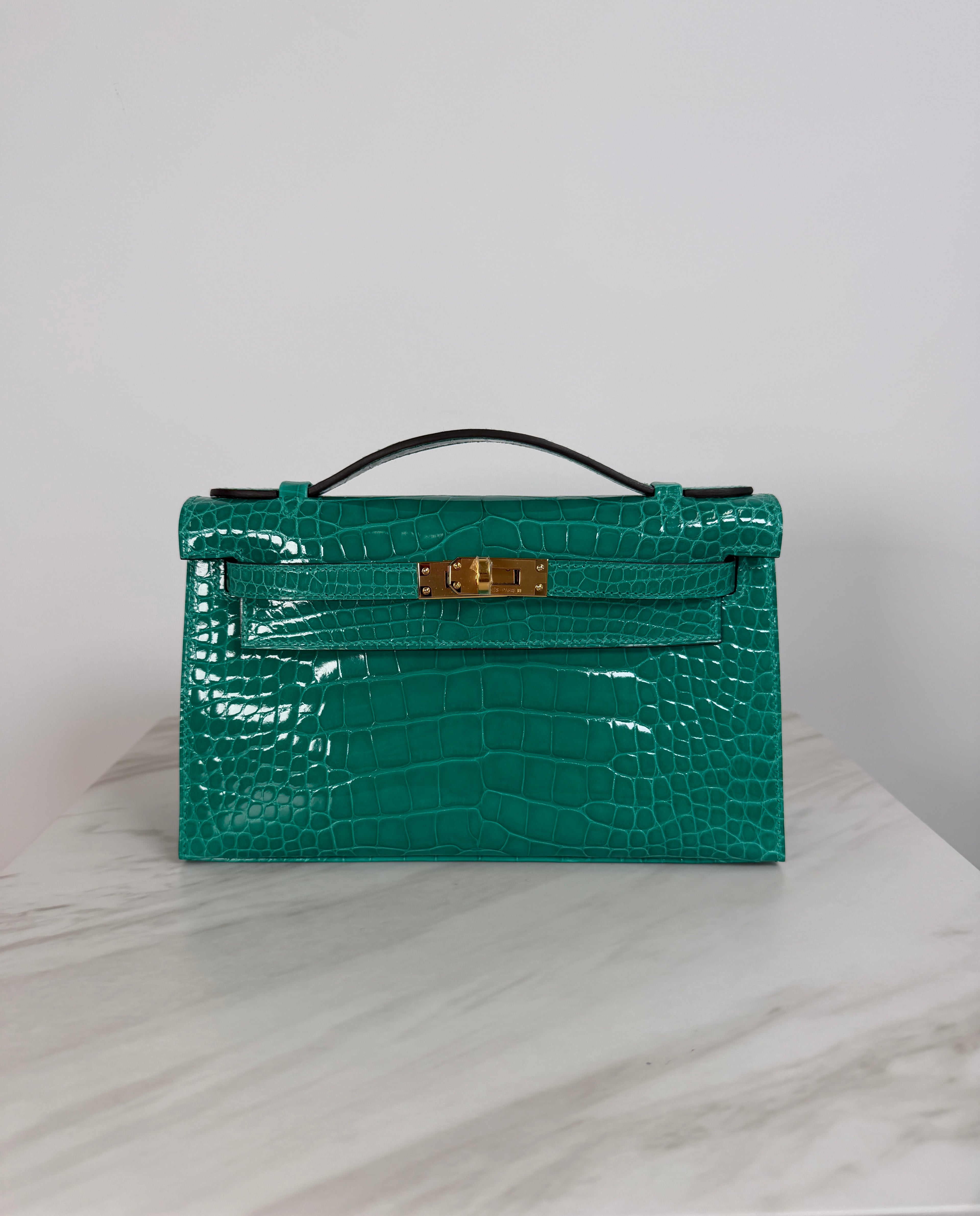 Hermès Kelly Pochette Vert Jade Shiny Alligator Gold Hardware
