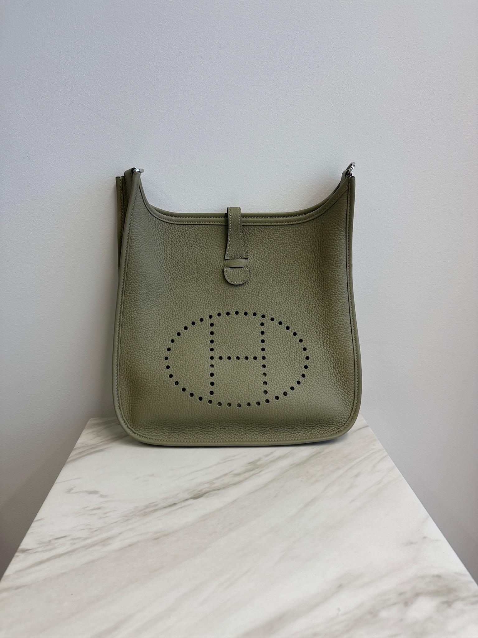 Hermès Evelyne III 29 Sauge Taurillon Clemence Palladium Hardware