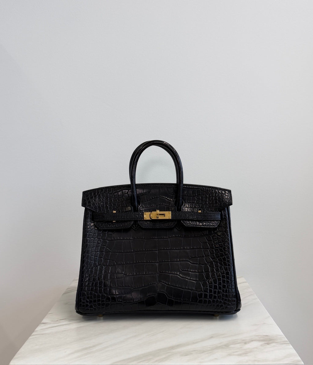 Hermès Birkin 25 Black Matt Alligator Noir Gold Hardware