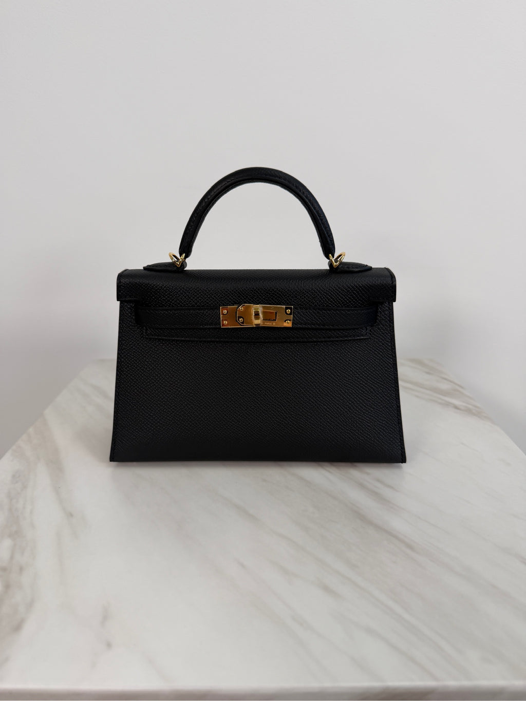 Hermès Mini Kelly Black Epsom Gold Hardware