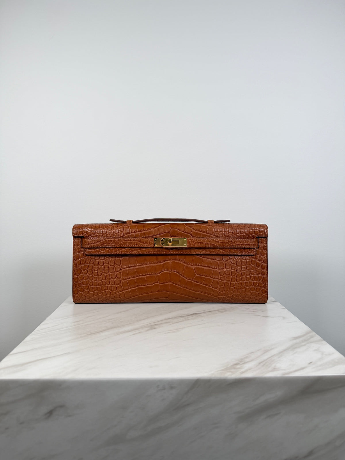 Hermès Kelly Cut Gold Matte Alligator Gold Hardware