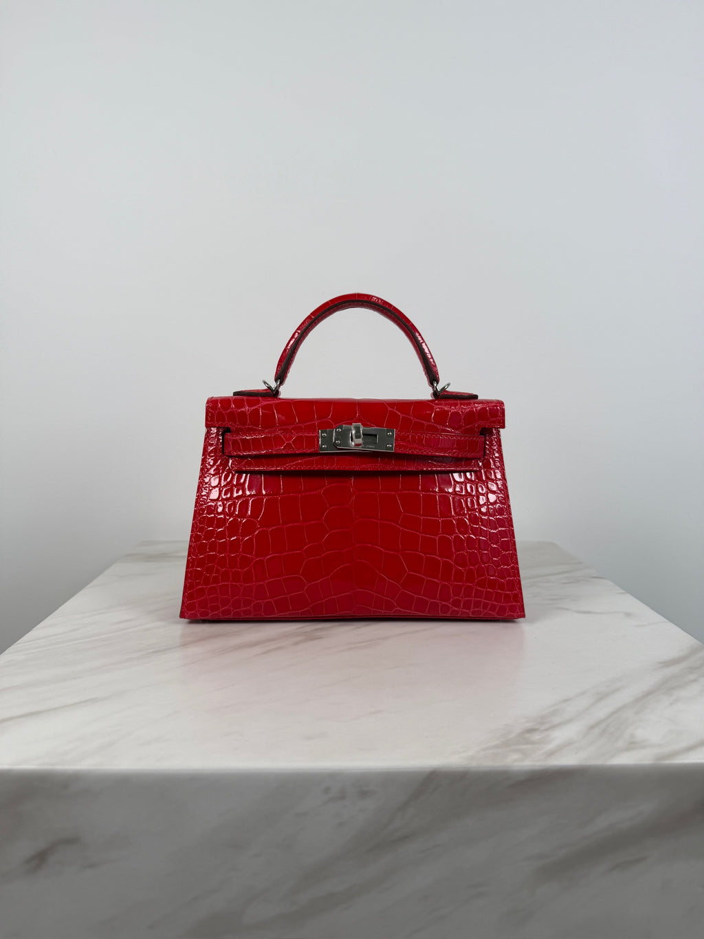 Hermès Mini Kelly Rouge De Coeur Shiny Alligator Palladium Hardware